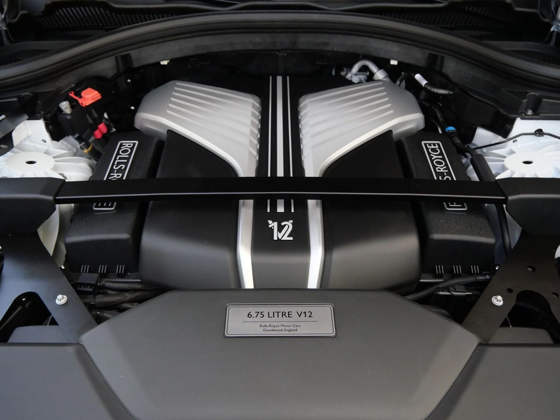 mph028_2400414108_23d1a94b46c8c61efd8aa4bb9e48d65ax_d2750026c7