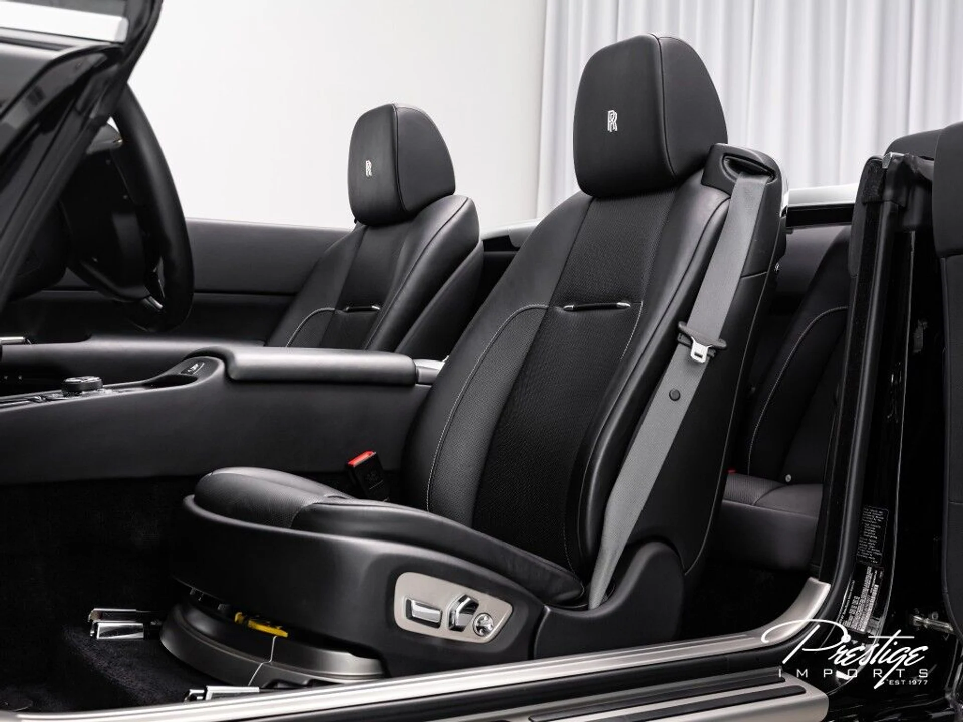 mph028_2402819820_28a4c3a9f089380bbc8572bb870596a9_0864d3ebd6