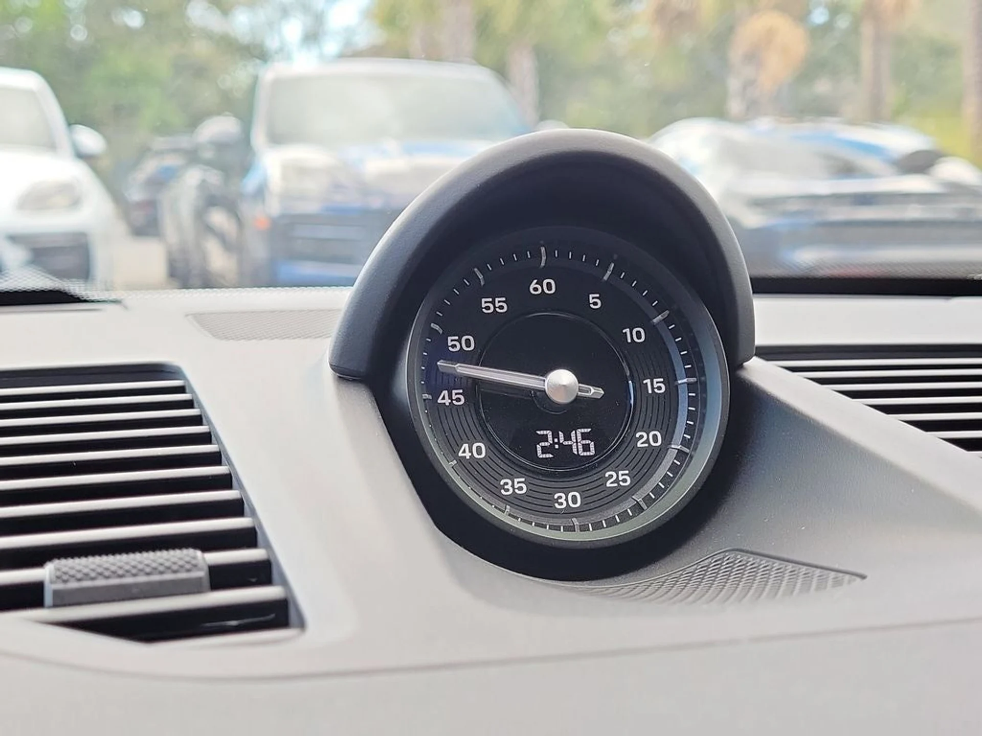 mph028_240414971_29_f4a6194586