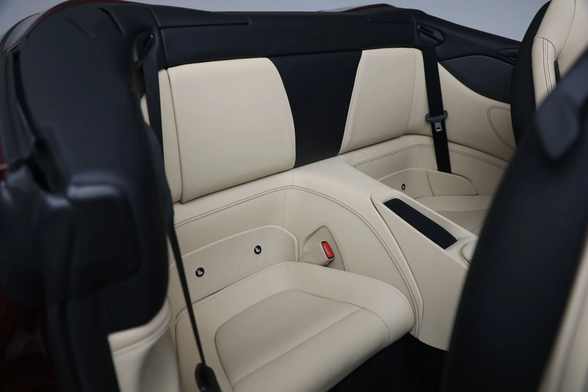mph028_240451412_Used_2023_Ferrari_Portofino_M_dfcca44595