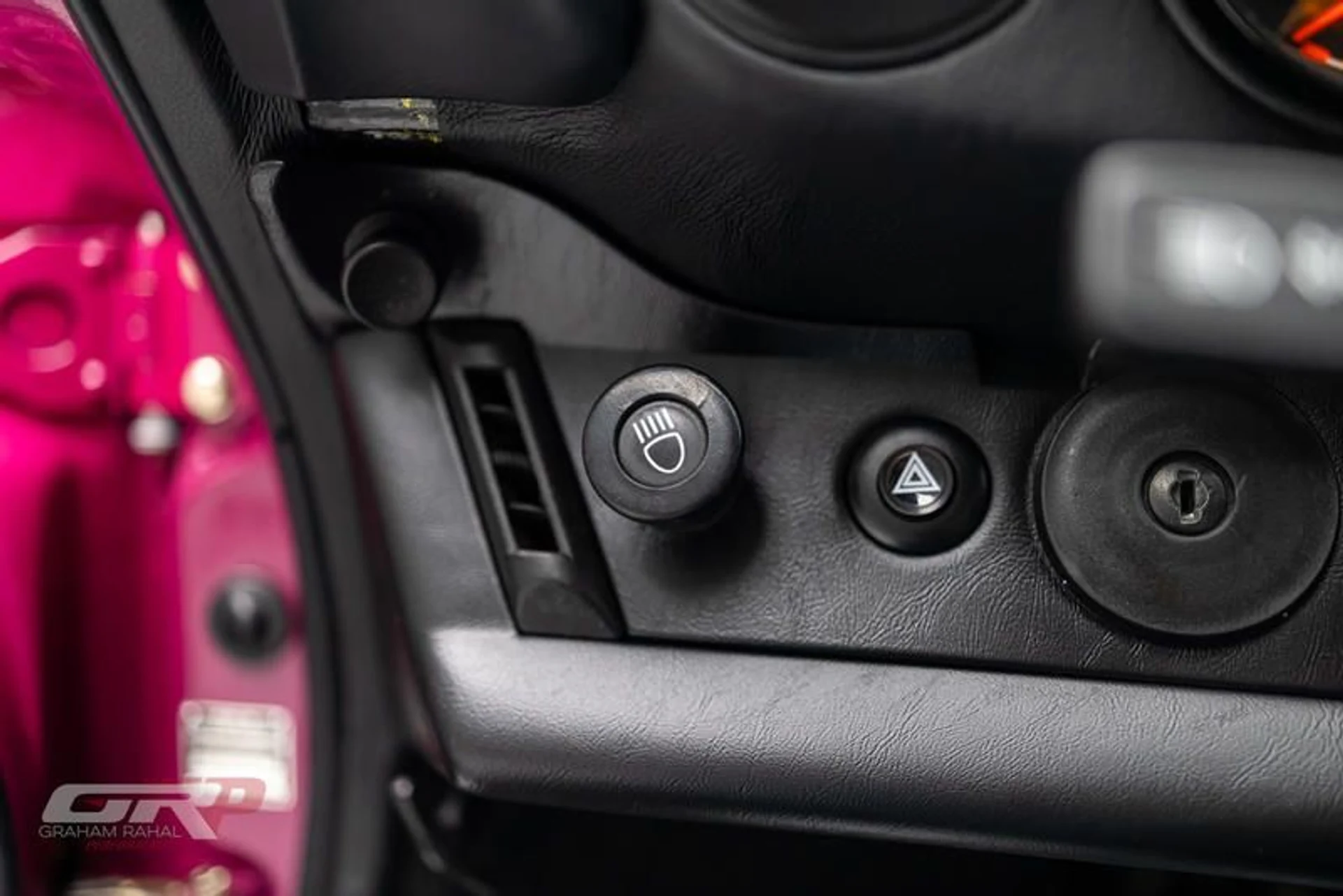 mph028_2409588327_1873_DCEA_9532_410_F_ADA_4_B46_D0_F5_E025_B_8b3a6d8153