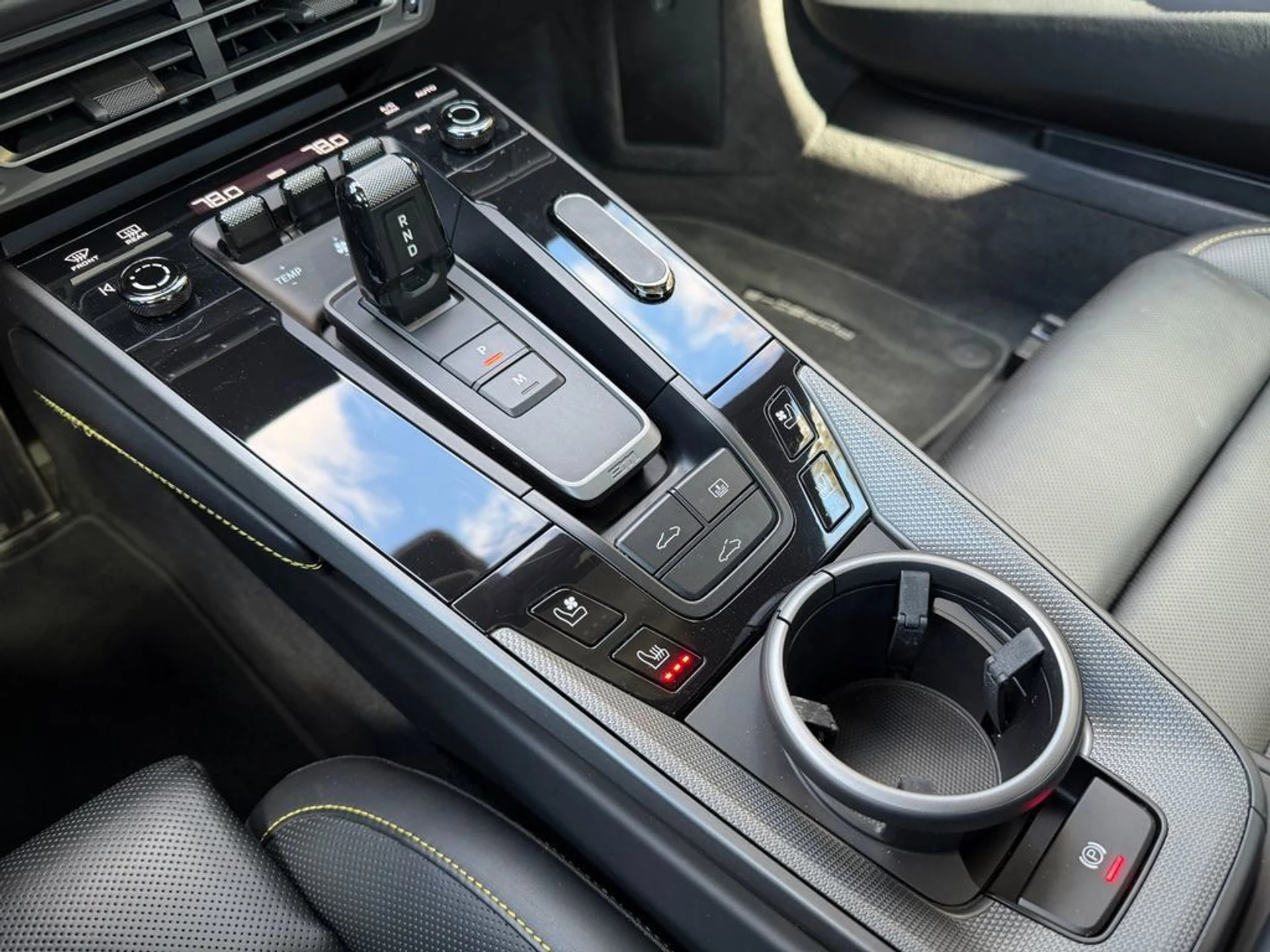 mph028_2410389655_5ff50dbc74f1404a923d4c3b5733b179_67743c2a61