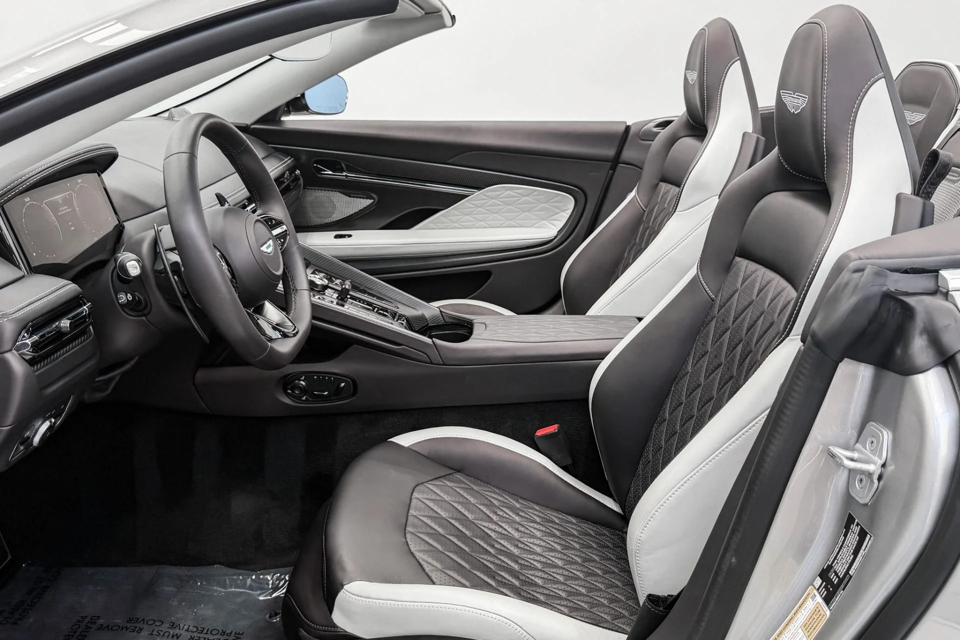 mph028_2410427152_Used_2025_Aston_Martin_DB_12_Volante_Duotone_interior_Bowers_and_Wilkins_Audio_Nearly_New_1789749797_d351a00aa4