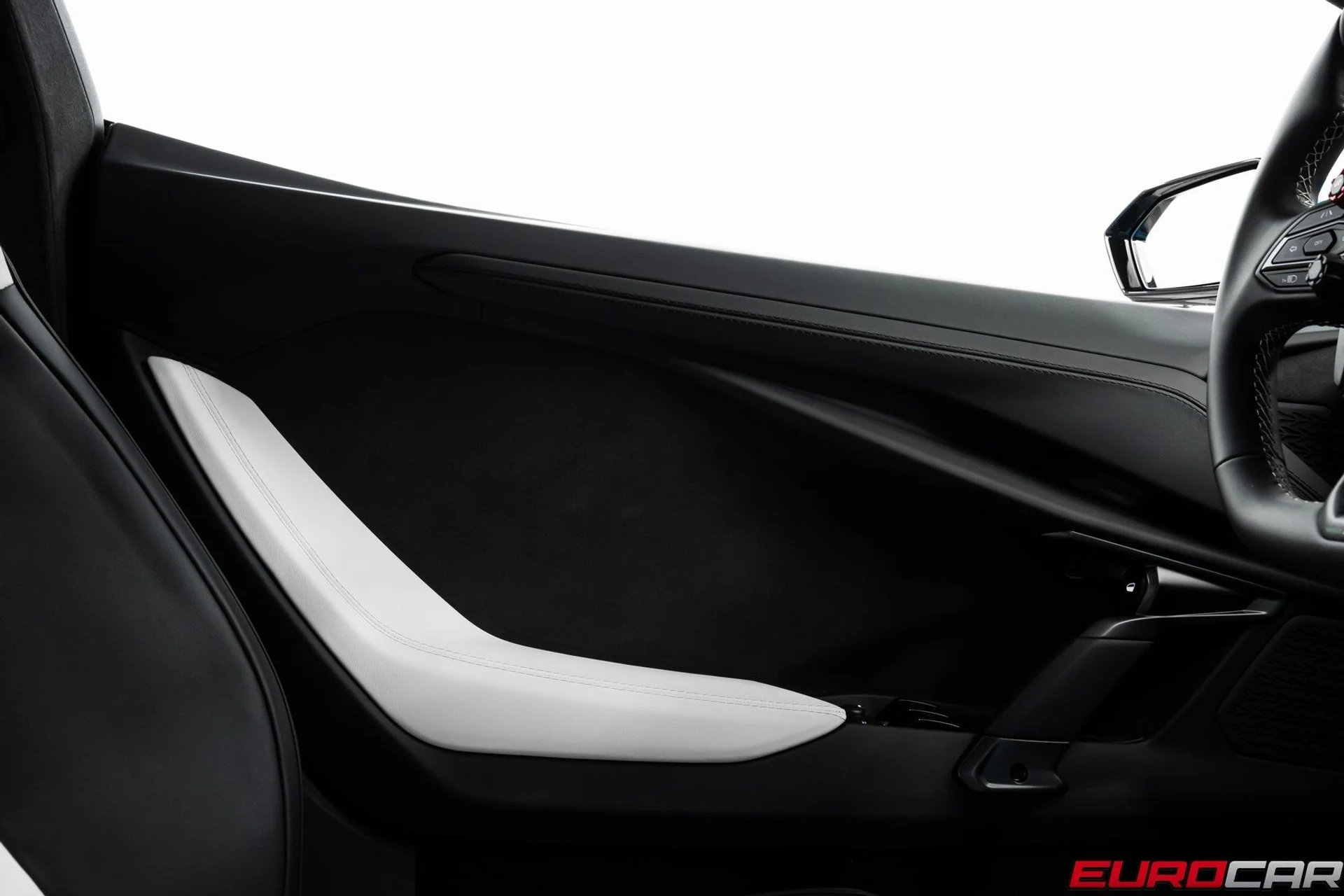 mph028_2410680963_image_29_87ef6996d9