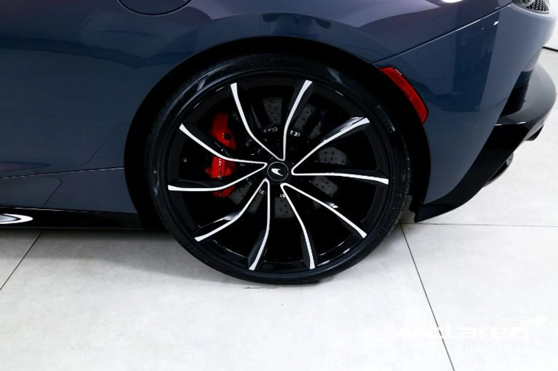 mph028_2411407571_New_2026_MCLAREN_GTS_ff3559137d