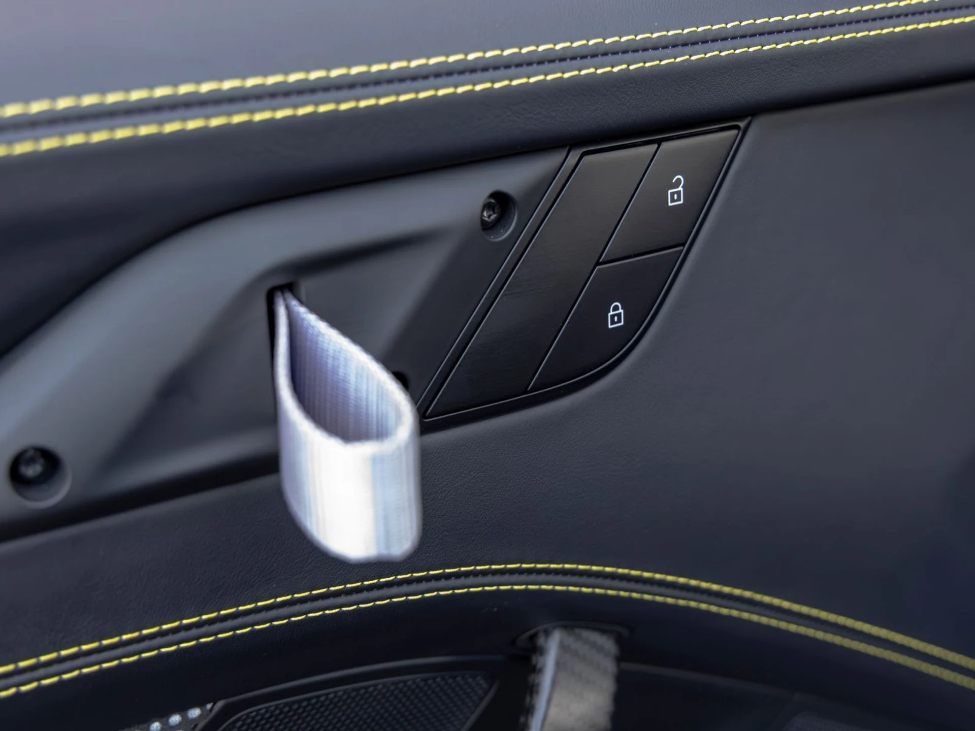 mph028_2413153885_29_e5415831eb