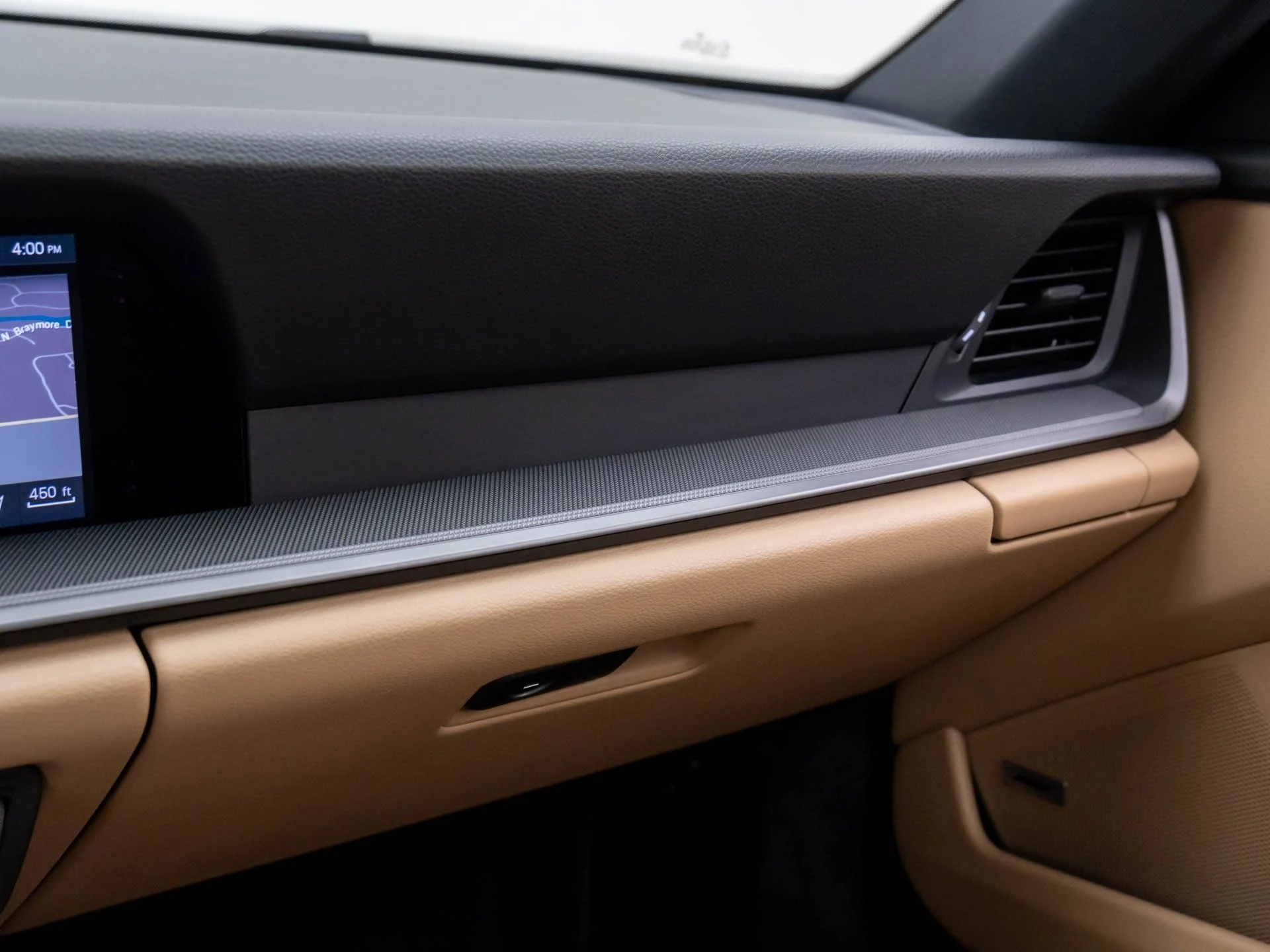 mph028_241556647_28c4ac8073c97a277469be8ad0ad5bc7x_5905b34216