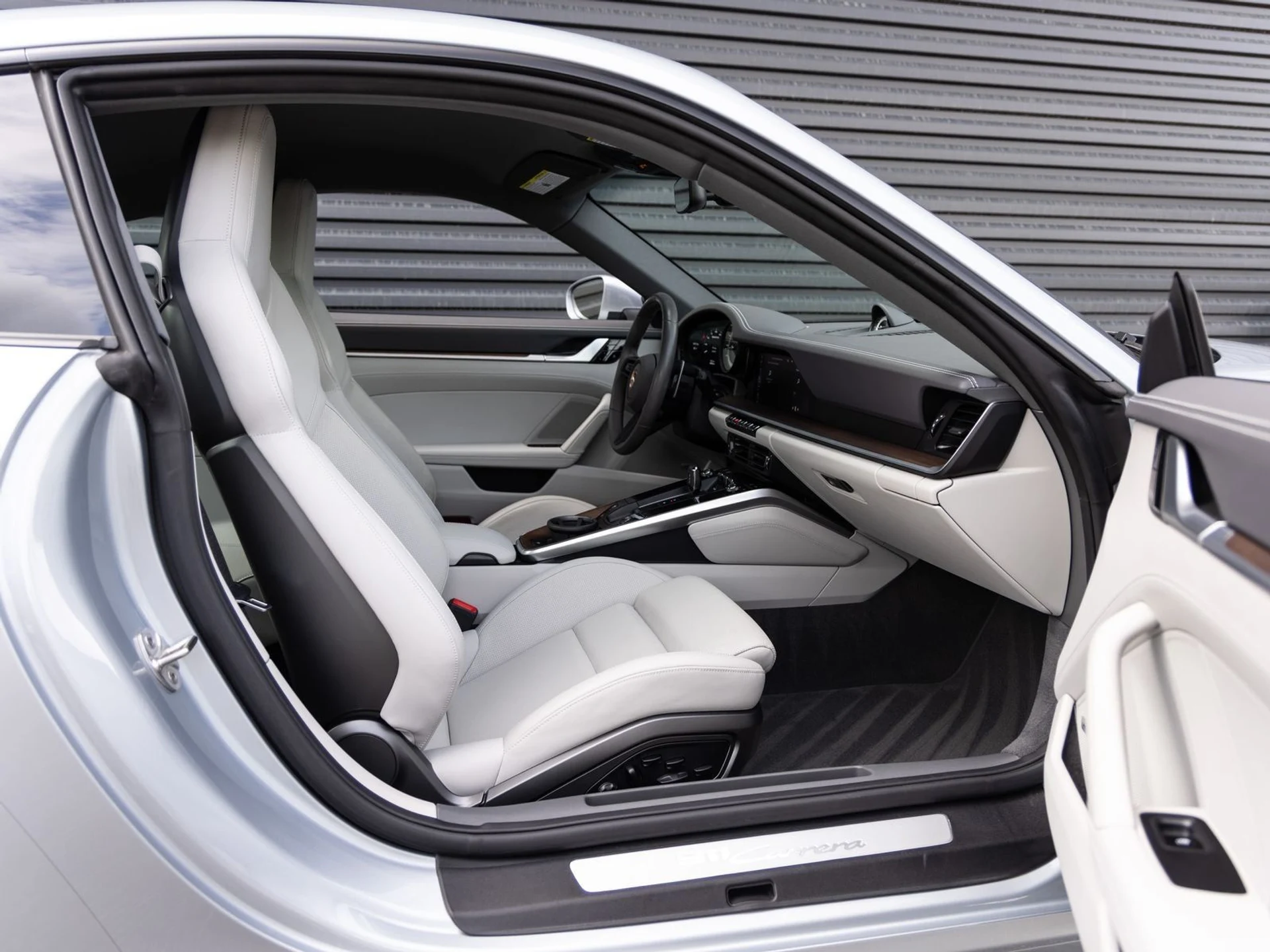 mph028_2422863212_29_a49af9db35