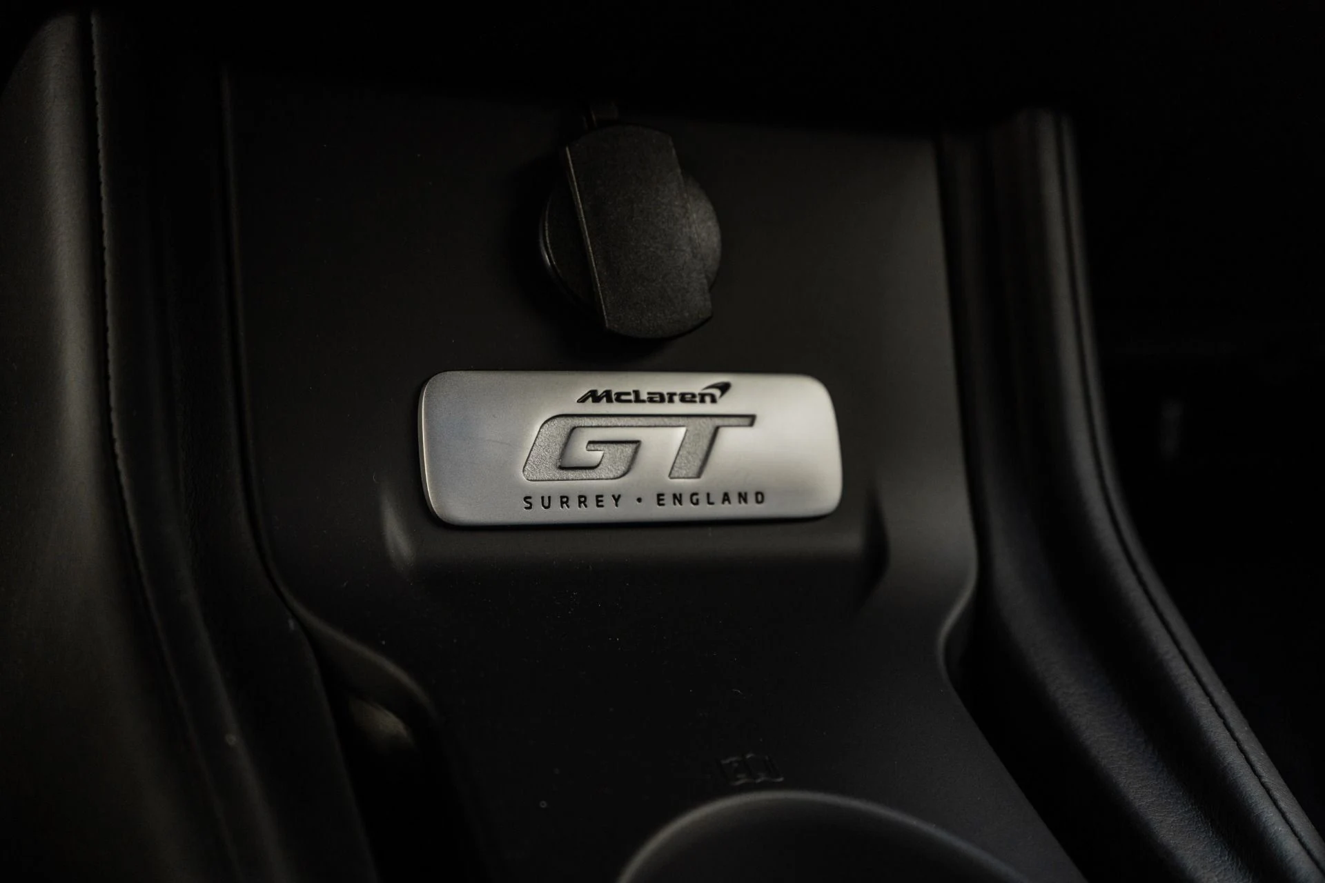 mph028_2424167551_Used_2023_Mc_Laren_GT_Luxe_1755029044_4420adc1da