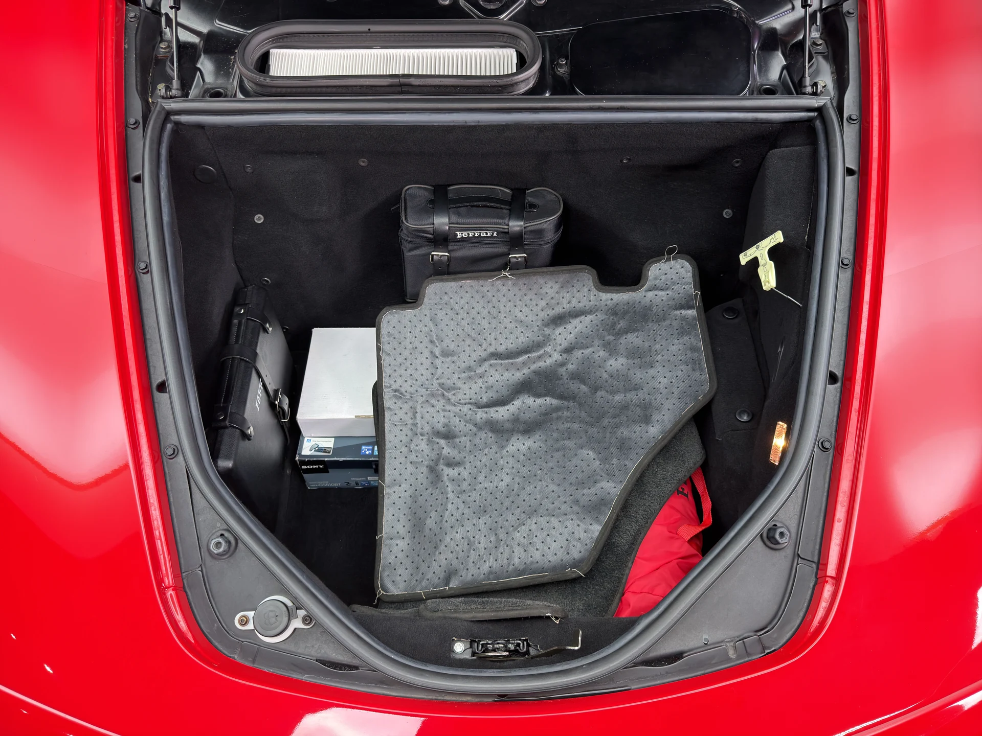 mph028_2429379199_RPA_3913_engine_bay_002_1db3a216d5