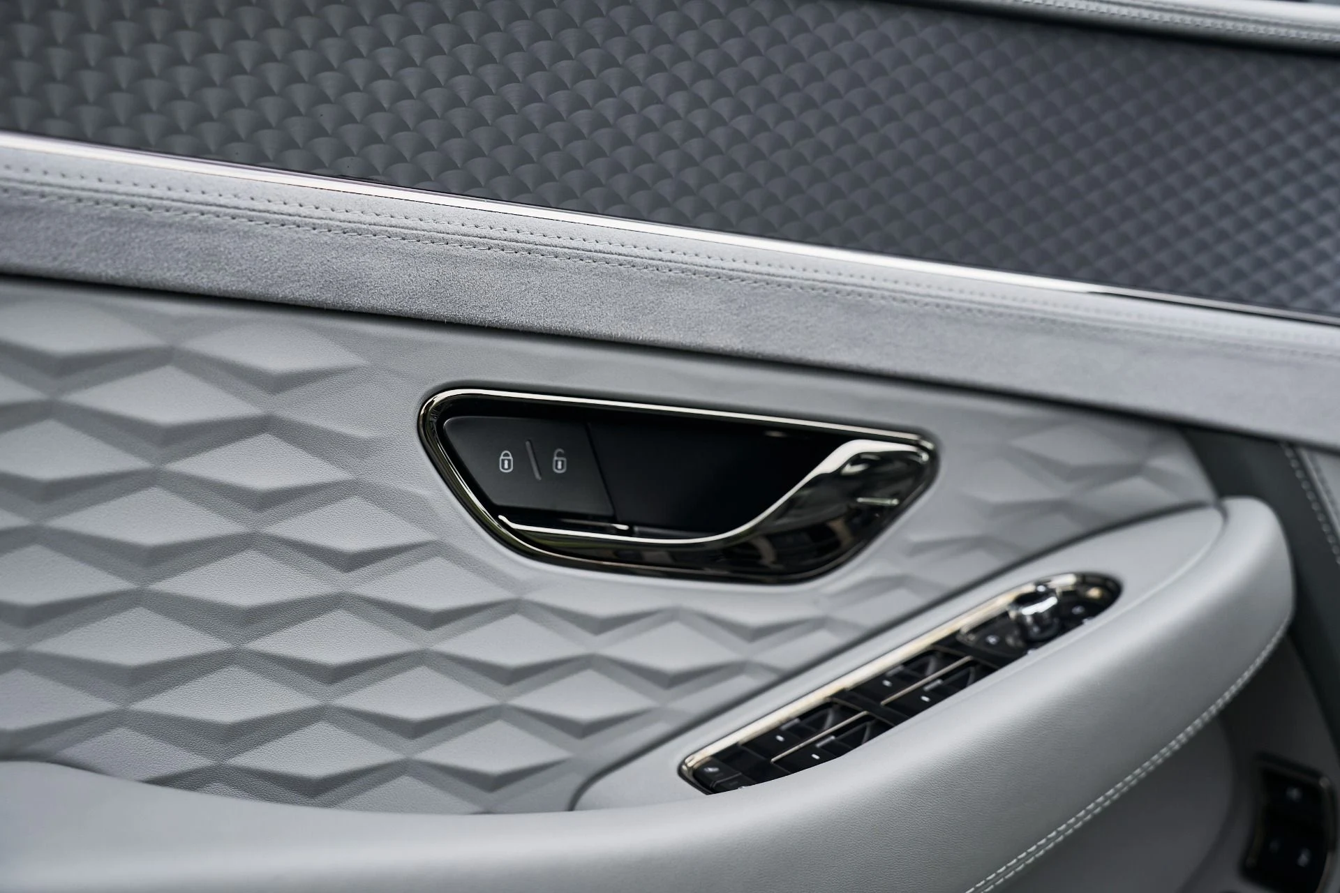 mph028_2437559024_Used_2025_Bentley_Continental_GT_Speed_1763168619_655d306cd2