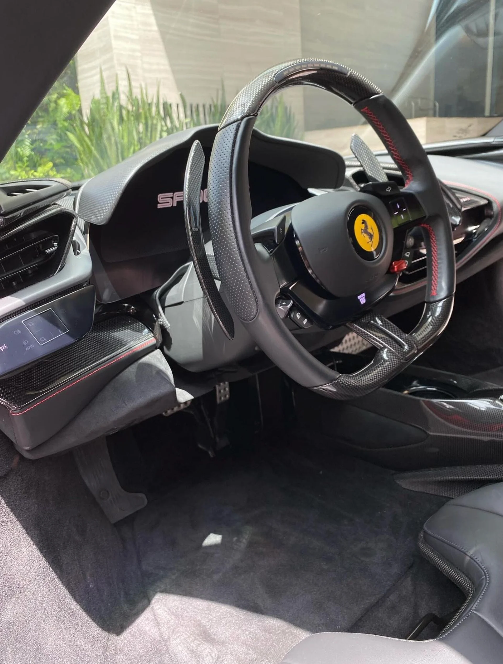 mph028_2452185421_Used_2023_Ferrari_SF_90_Spider_1758758141_c3c584d67a