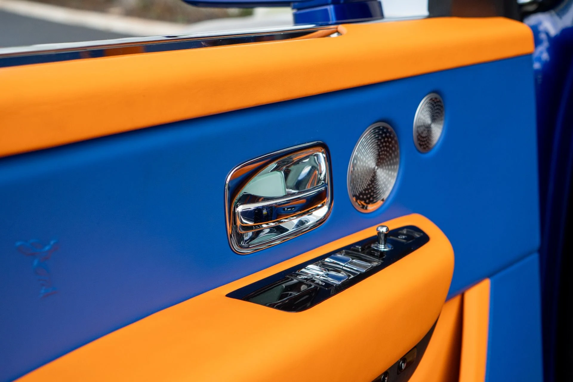 mph028_2453190871_Used_2019_Rolls_Royce_Cullinan_1764189669_75f494865a