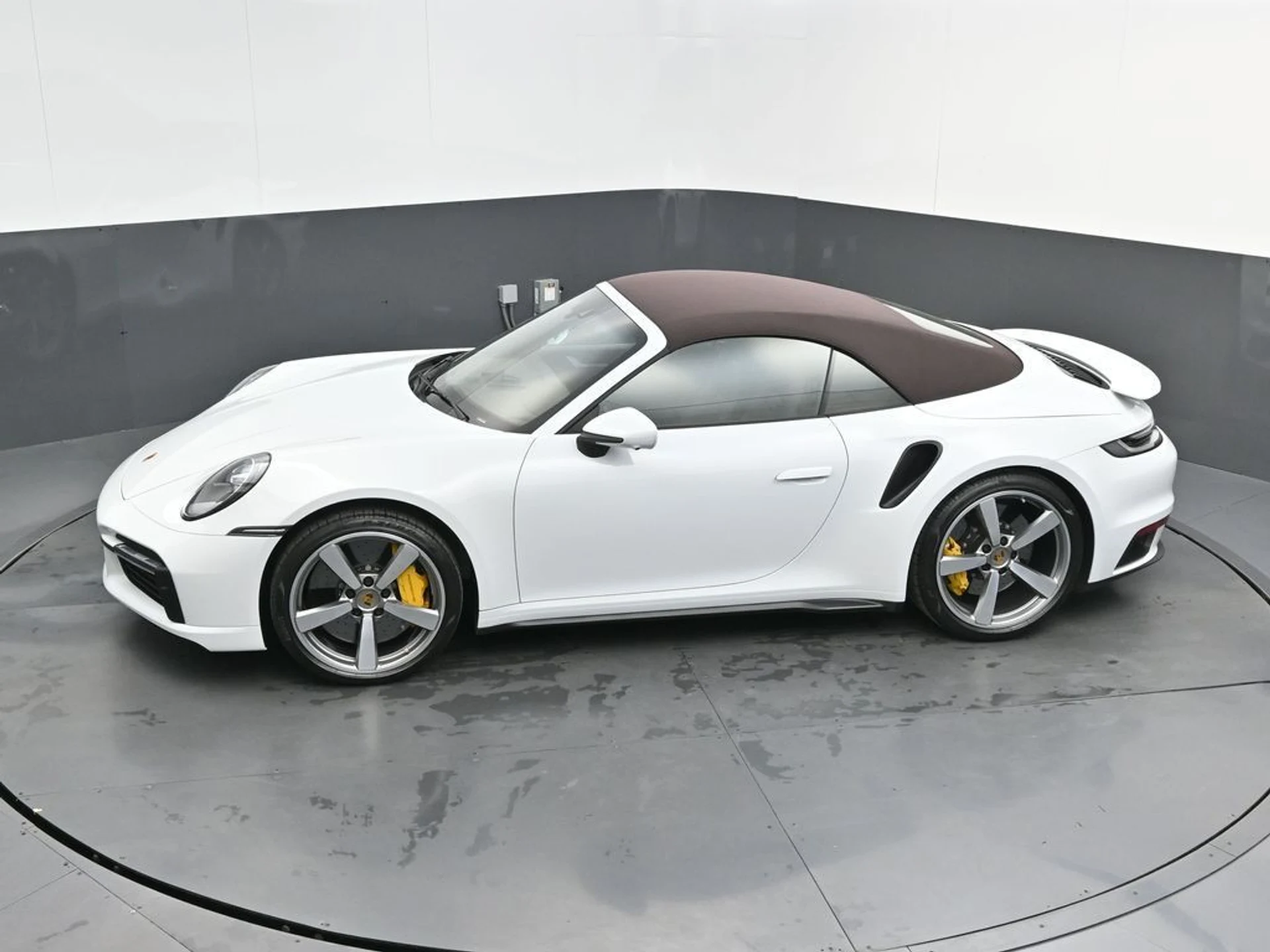 mph028_2462731594_bb72173e7be991dacc480a99a7ea9900x_5c8c82530e