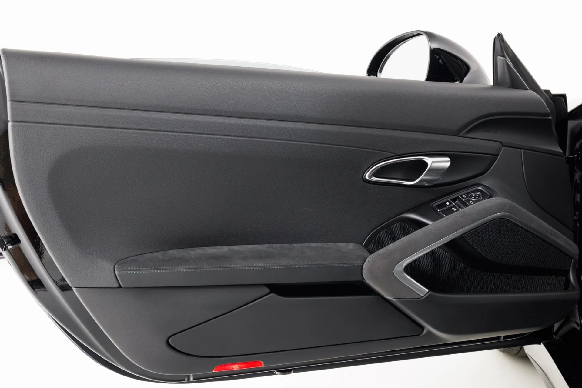 mph028_2469211410_Used_2017_Porsche_911_Carrera_GTS_1787861335_ba3bb0f623