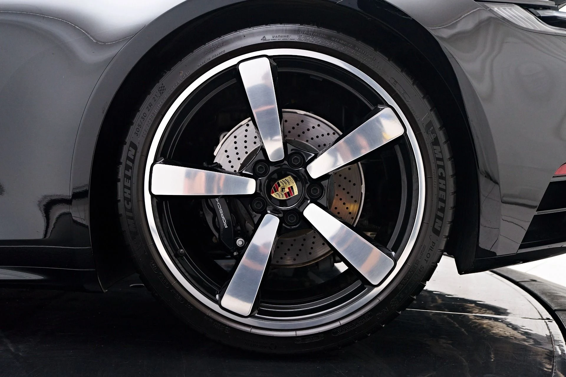 mph028_2483043641_Used_2024_Porsche_911_Carrera_S_1758752820_3a987c66c4