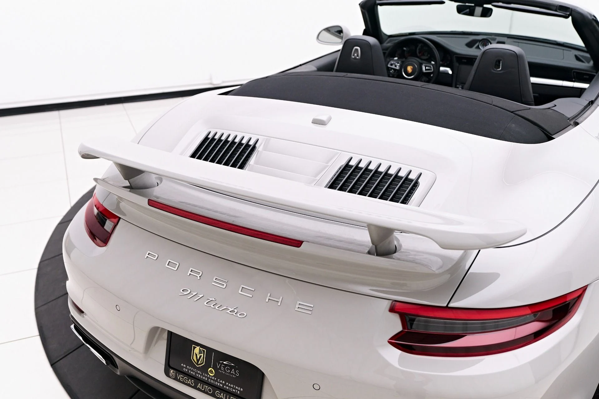 mph028_2483424754_Used_2019_Porsche_911_Turbo_1757547209_3c162a3a9b