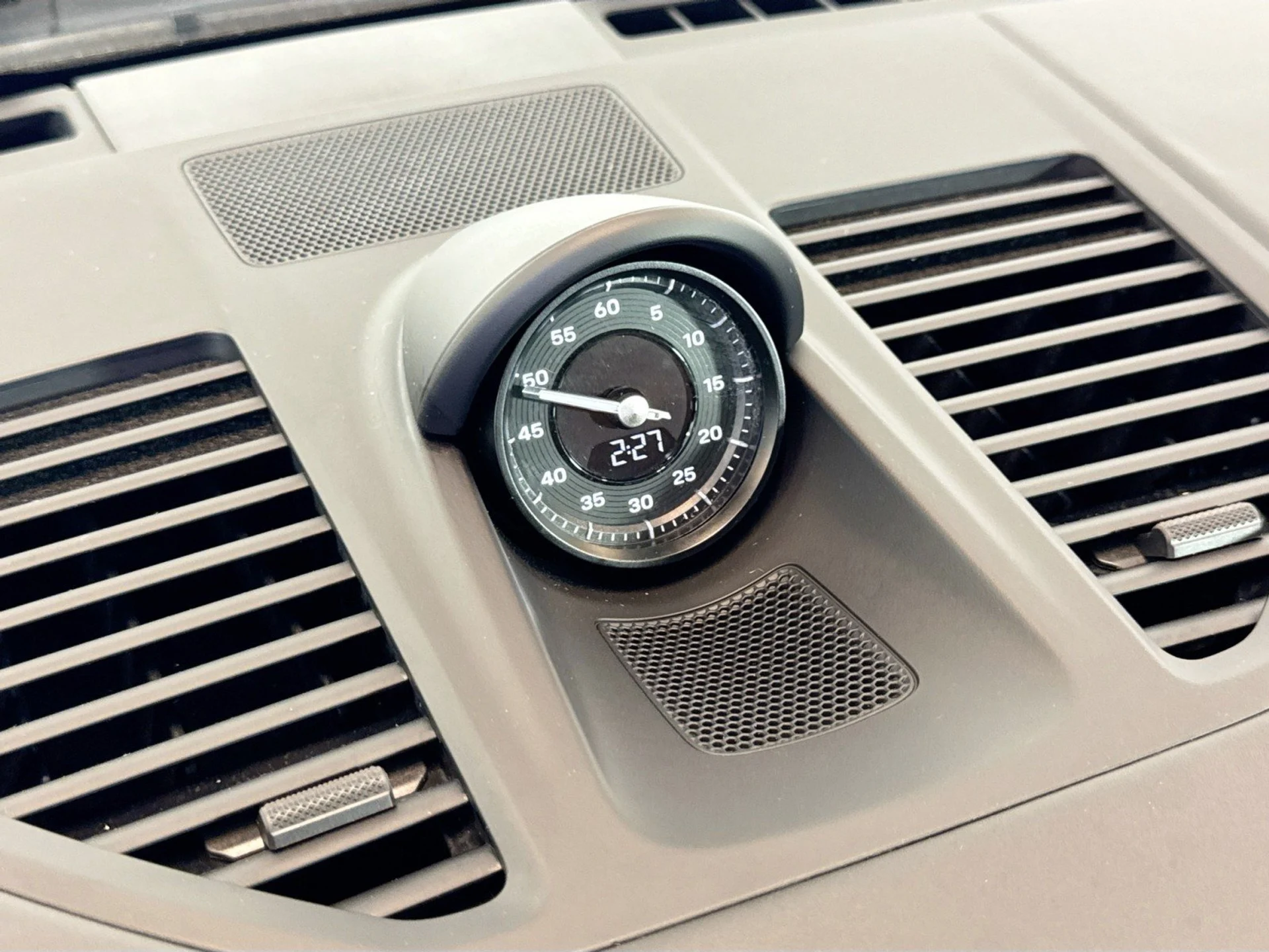 mph028_2490028005_0e7432e4844fbf22c67ee0e0e4951b5c_46bc4c98e0