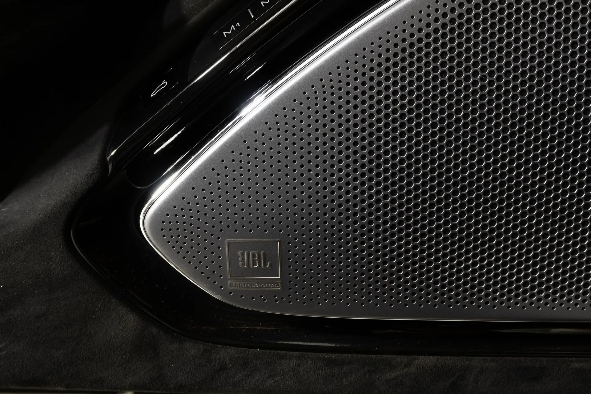 mph028_2496580927_47f848841219afa315490897931db3d7_1c691714fd