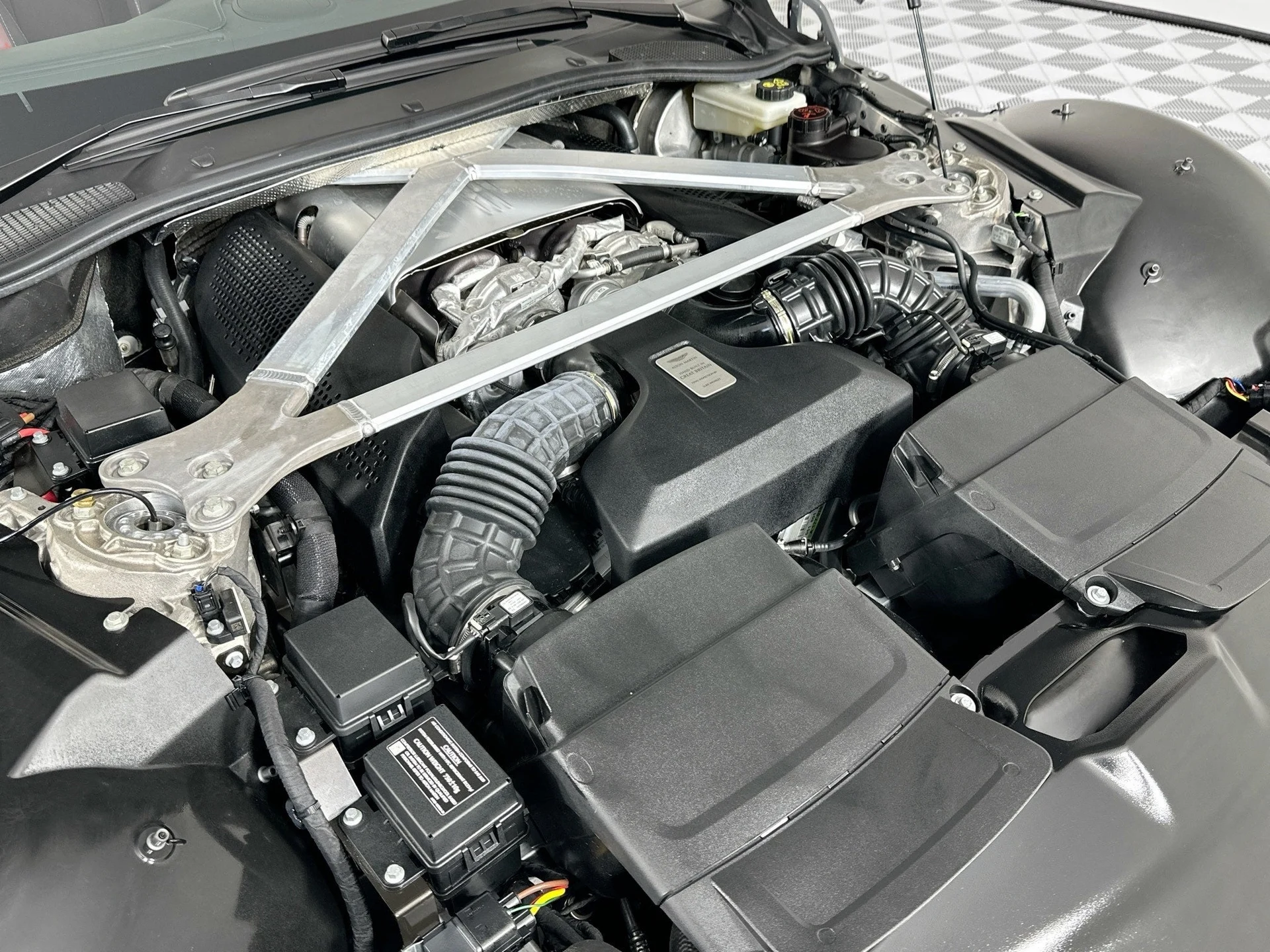 mph028_2504833905_29_1bb9686233