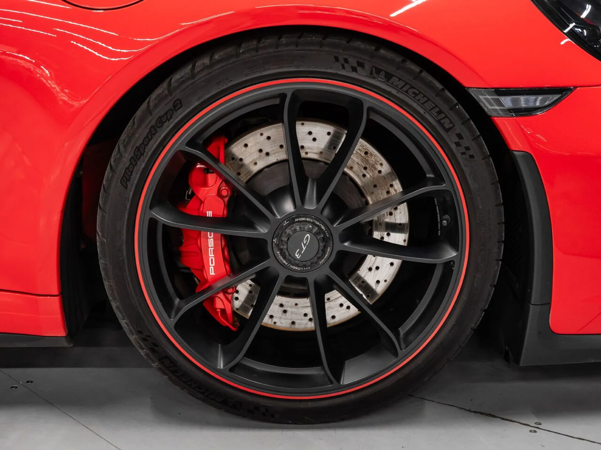 mph028_2507041103_porsche_911_2018_00f40737c1