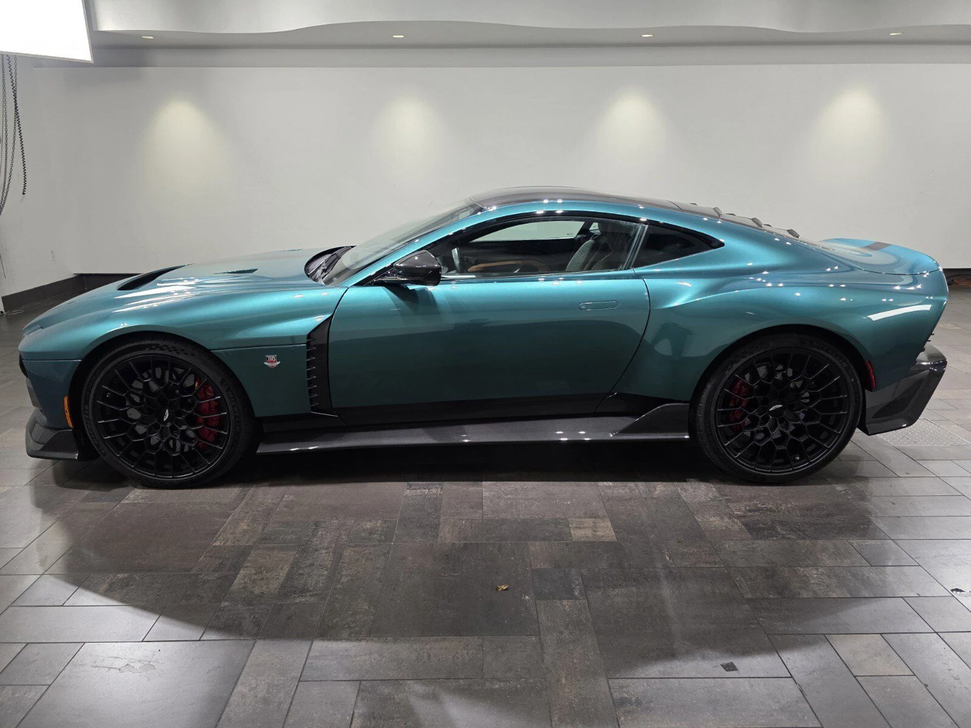 mph028_2507772653_fc2b6e884015e08f0d7740de919e835f_d569f57498