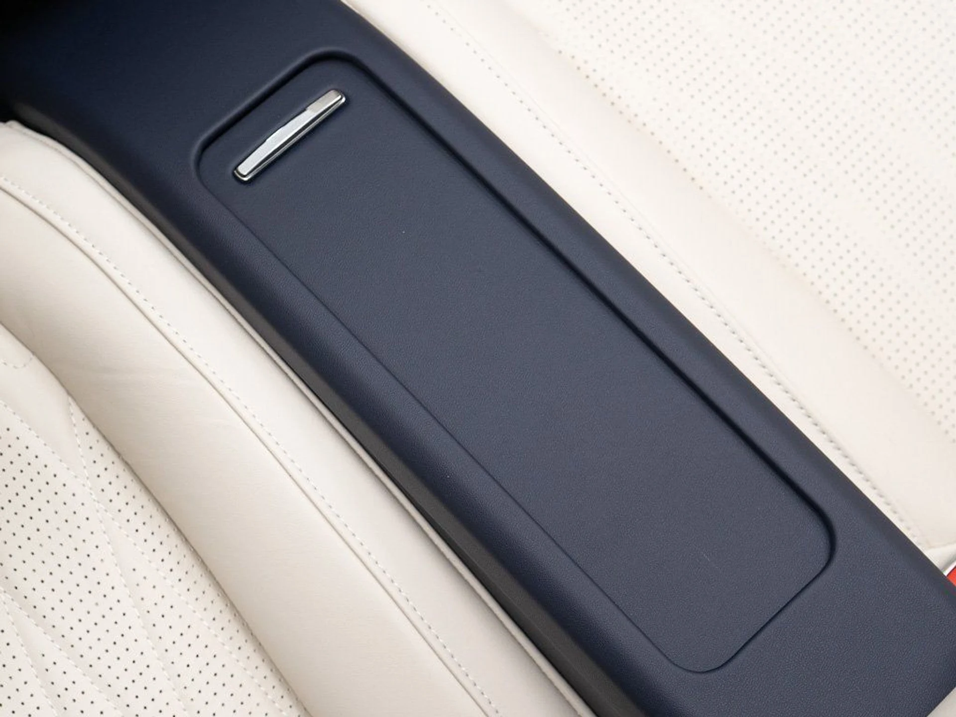 mph028_2510591585_73d8560eb0c30632b511caef9f9e6950_b7ab758f13