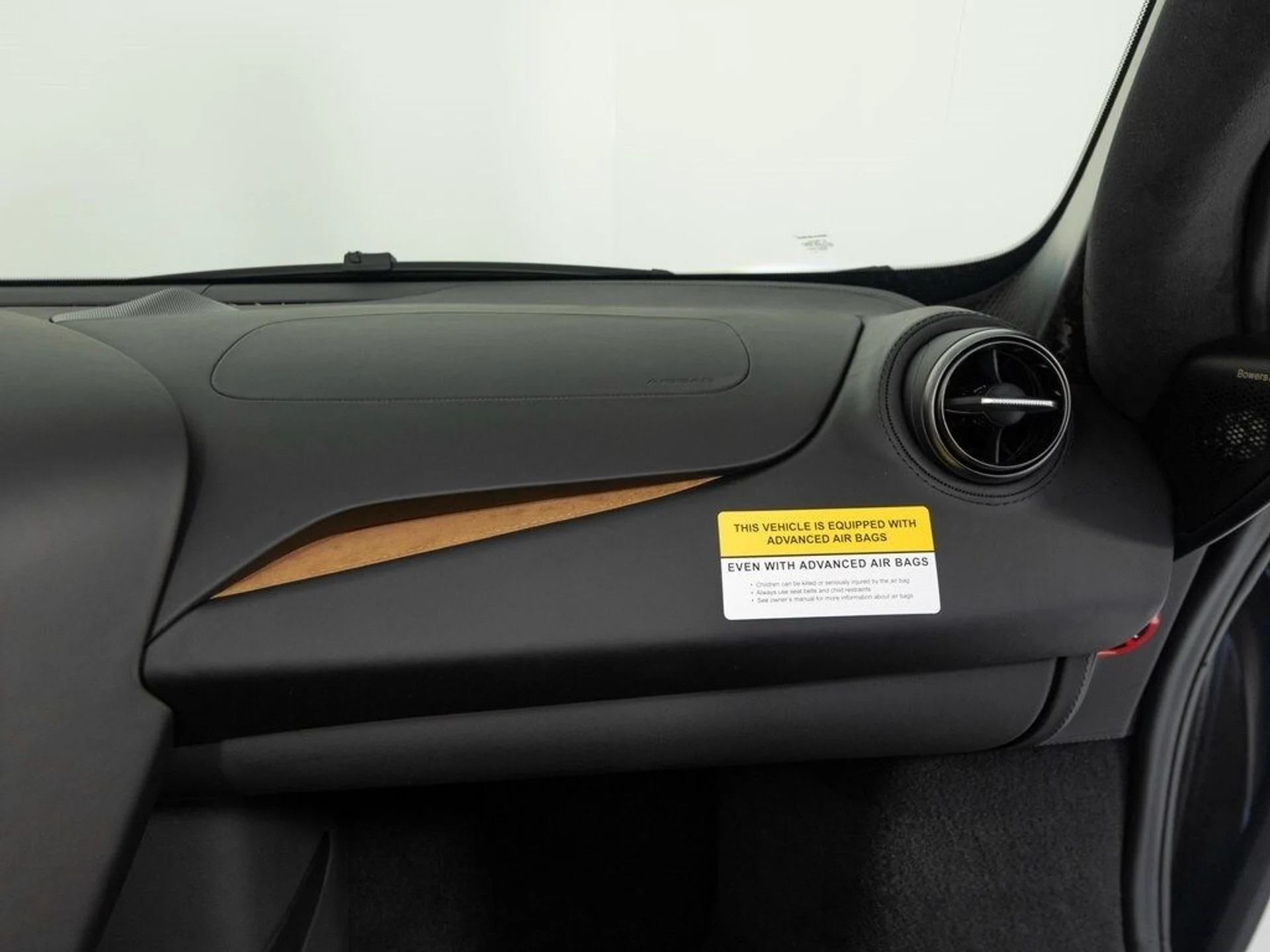 mph028_2511891244_6a3e34556cc0bf96283d77a051510b85x_0dad0ec50c