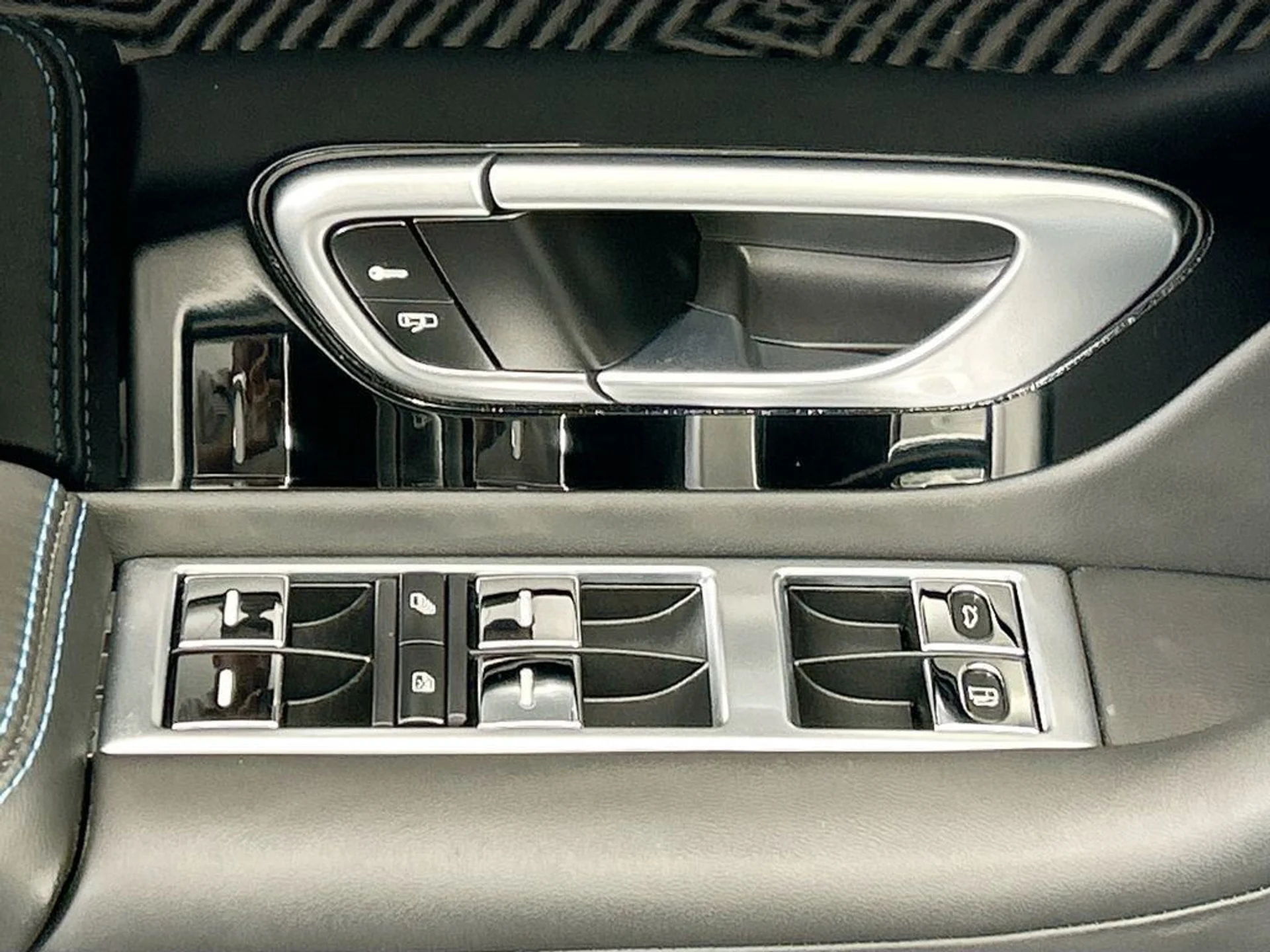 mph028_2516524851_used_2014_bentley_continental_gt_v8_s_2drconvertible_8119_22979396_29_1024_930a49e37e