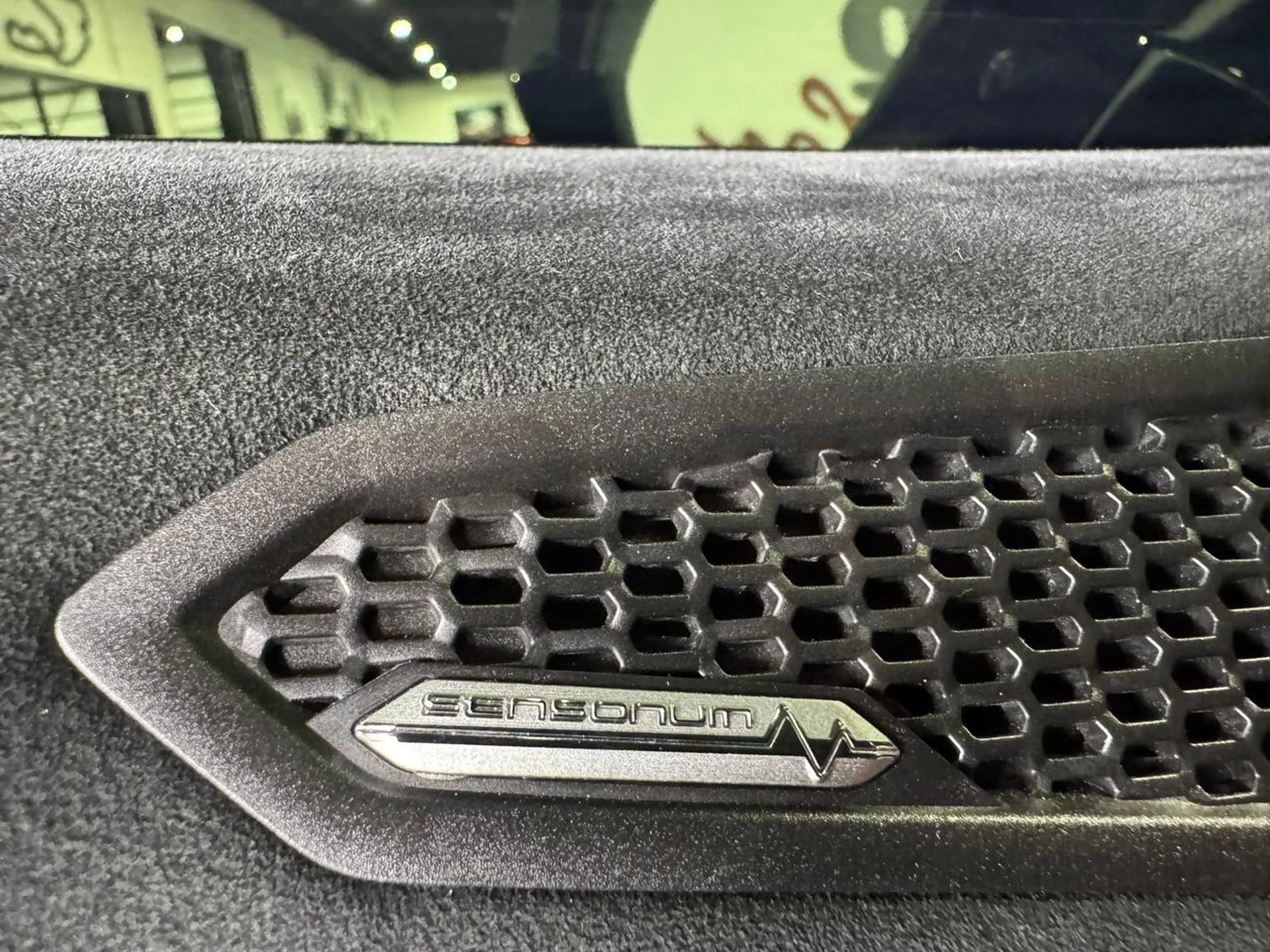 mph028_2518963100_a8acc4c405a82bf998c49a602d4a8ab0_0d86127891