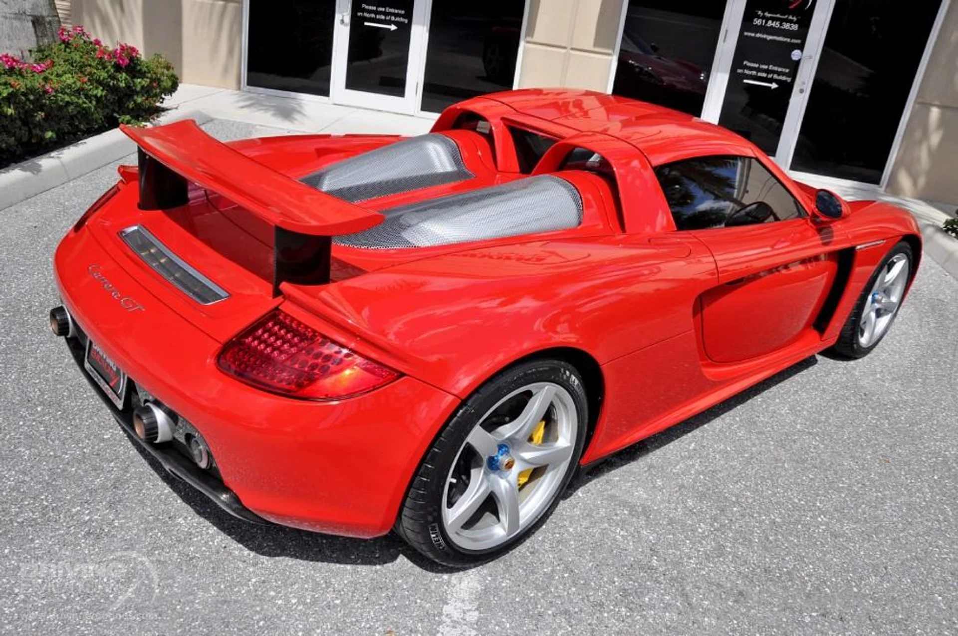 mph028_2521586905_186_p29_l_176c24d17f