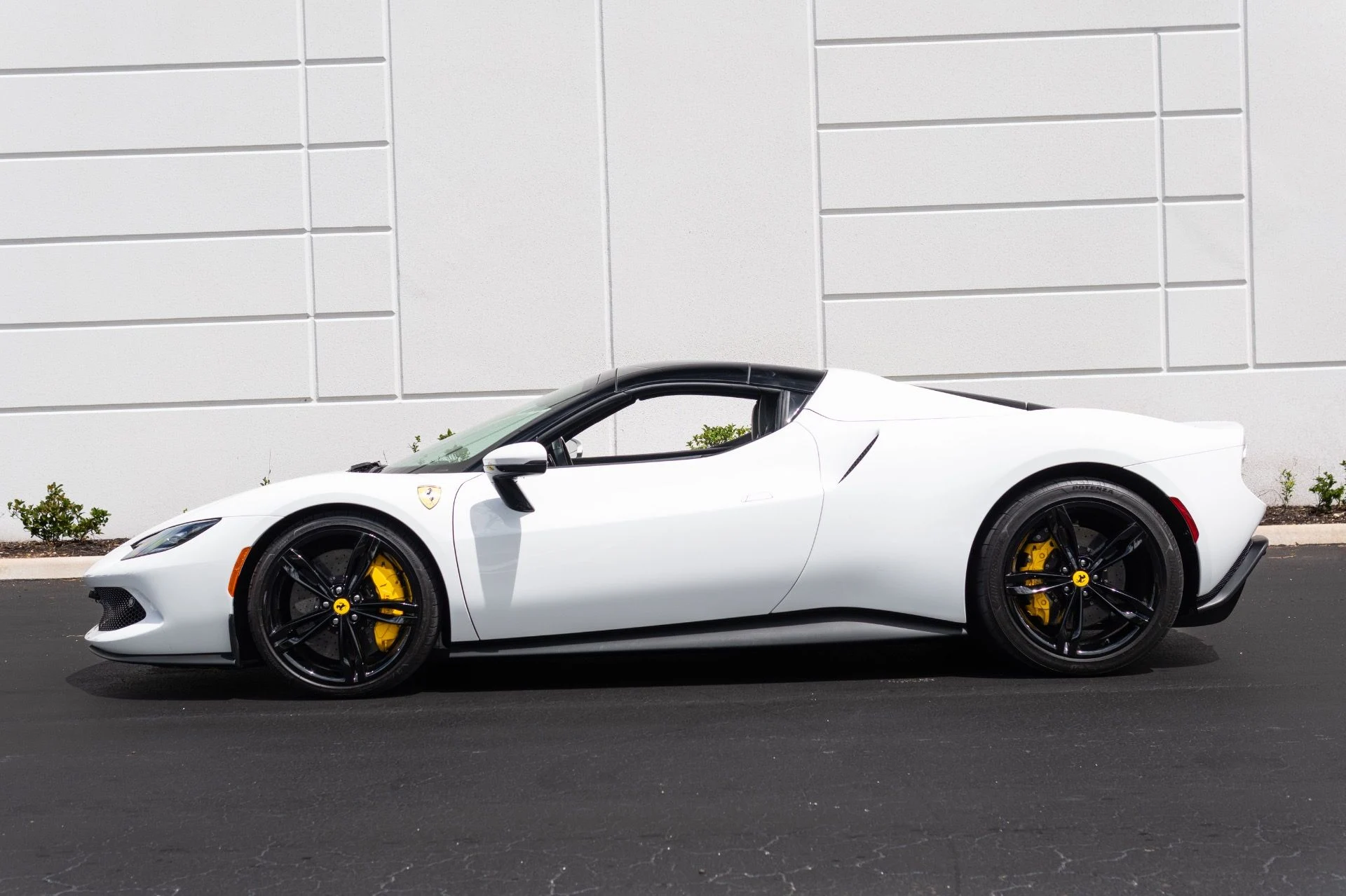 mph028_2528075487_Used_2024_Ferrari_296_GTS_1776964703_34820f150b