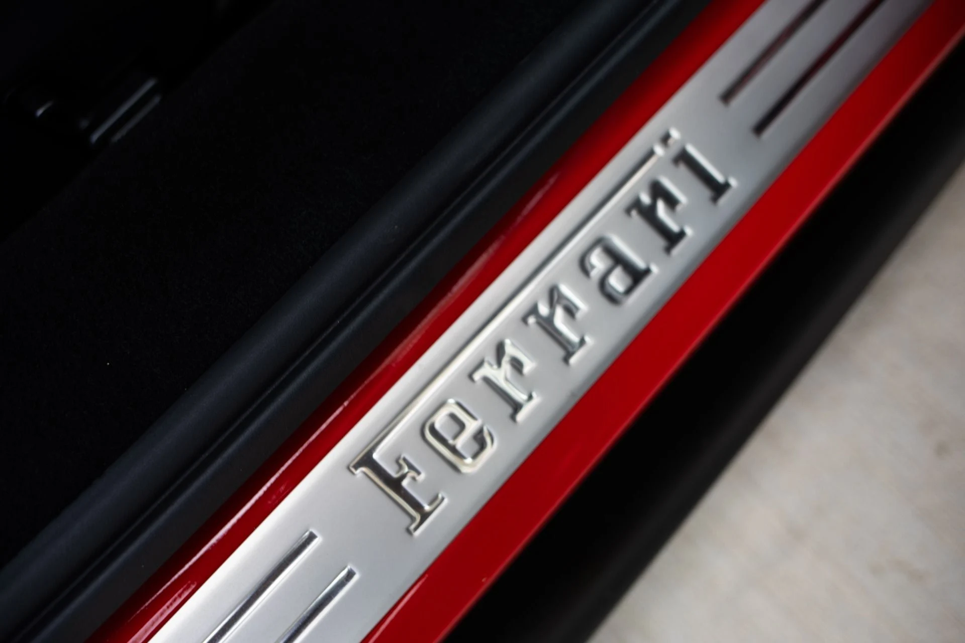 mph028_2539186857_Used_2024_Ferrari_296_GTS_1787170257_b7f6490372