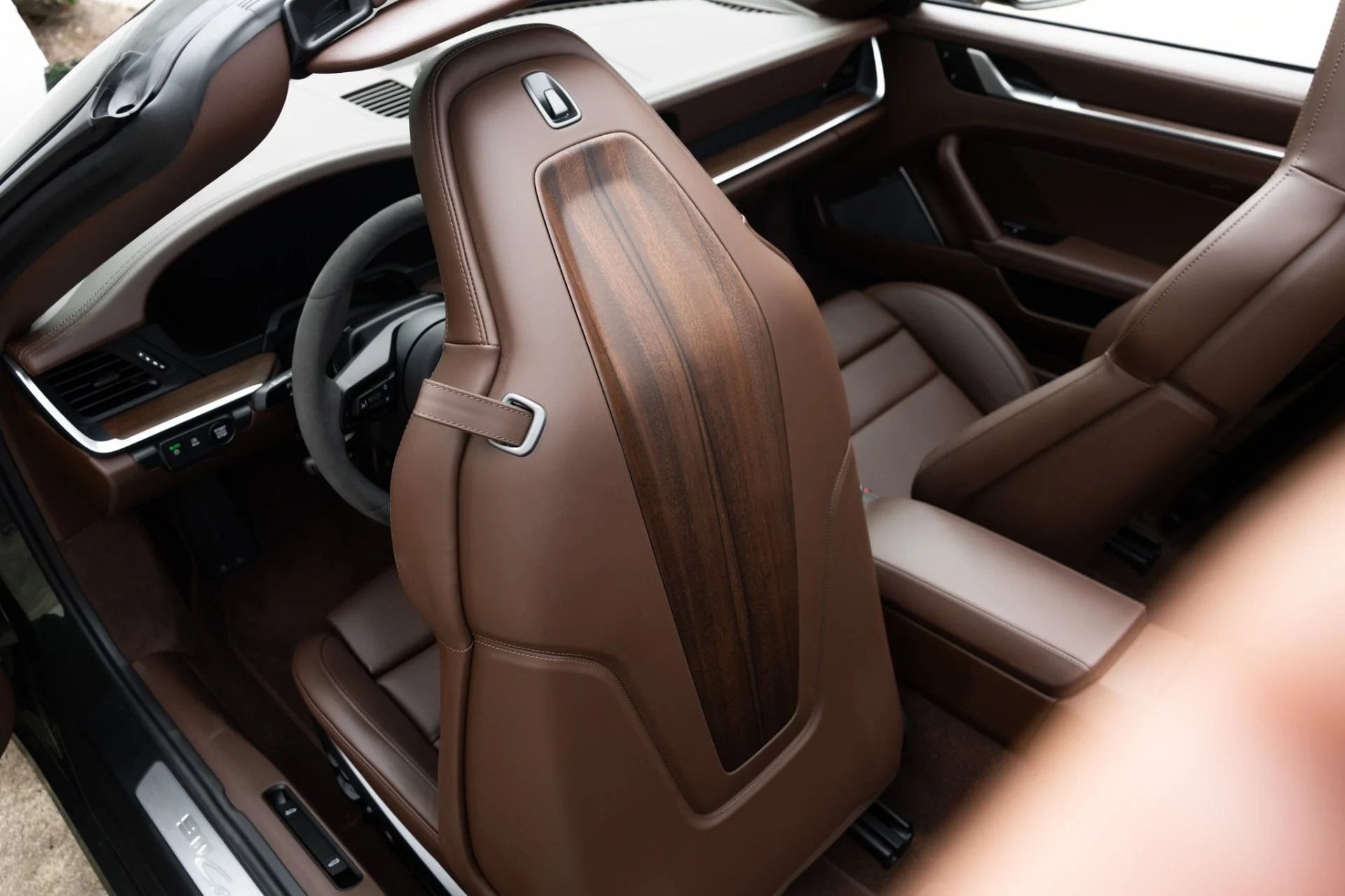 mph028_2540523222_Used_2026_Porsche_911_Carrera_S_1778259598_2f930e450d