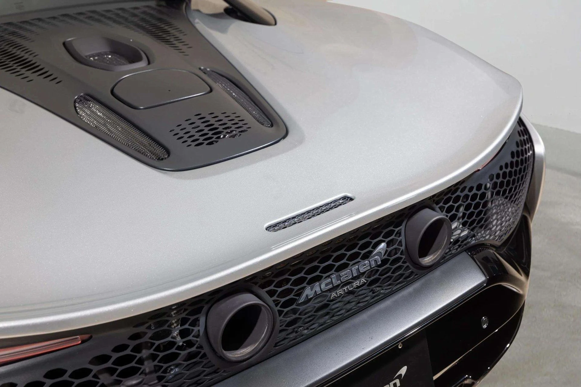 mph028_2541545932_image_29_f91749d3ae