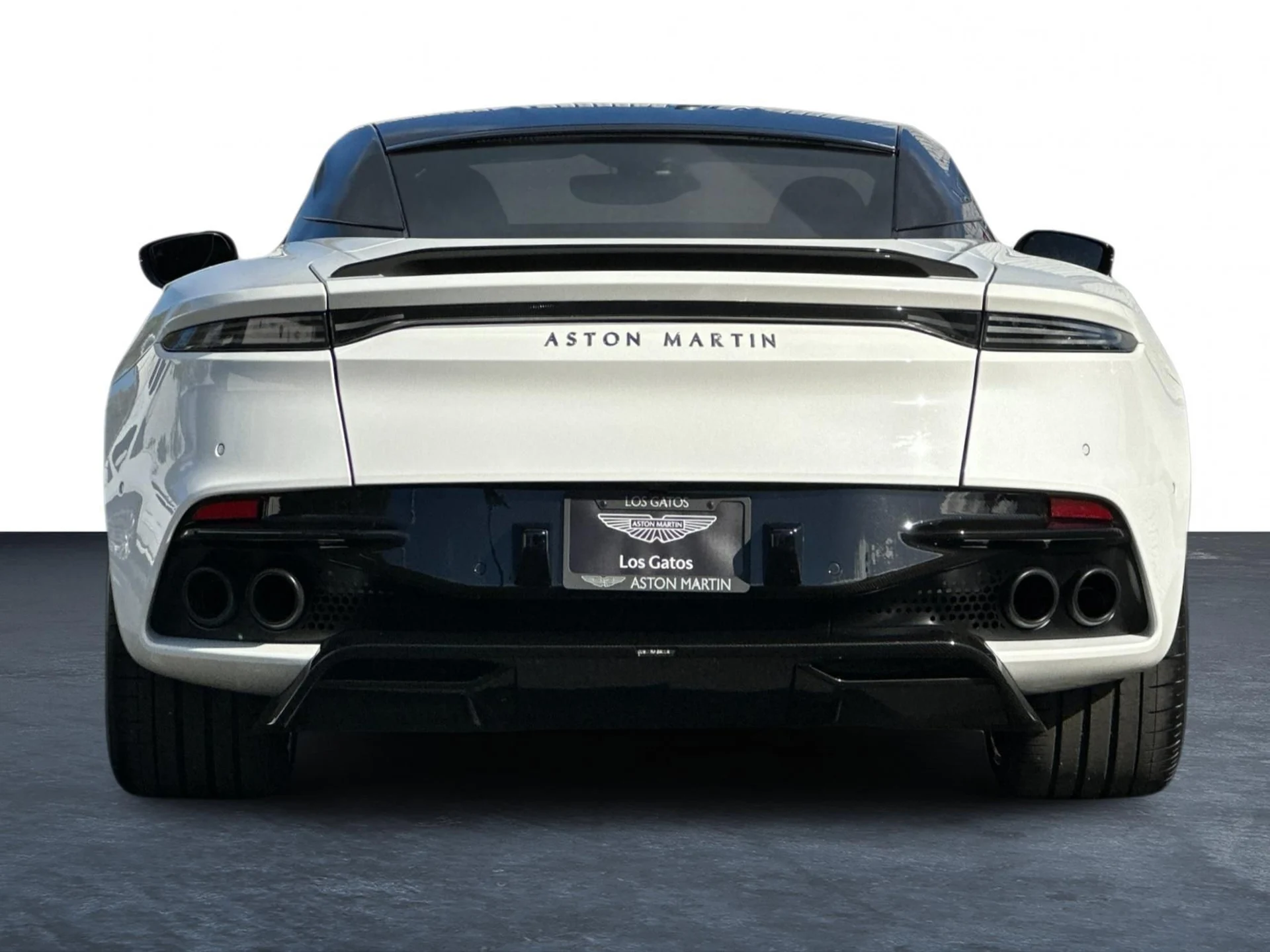 mph028_2542297873_Used_2019_Aston_Martin_DBS_Superleggera_1760105841_59085d64a7
