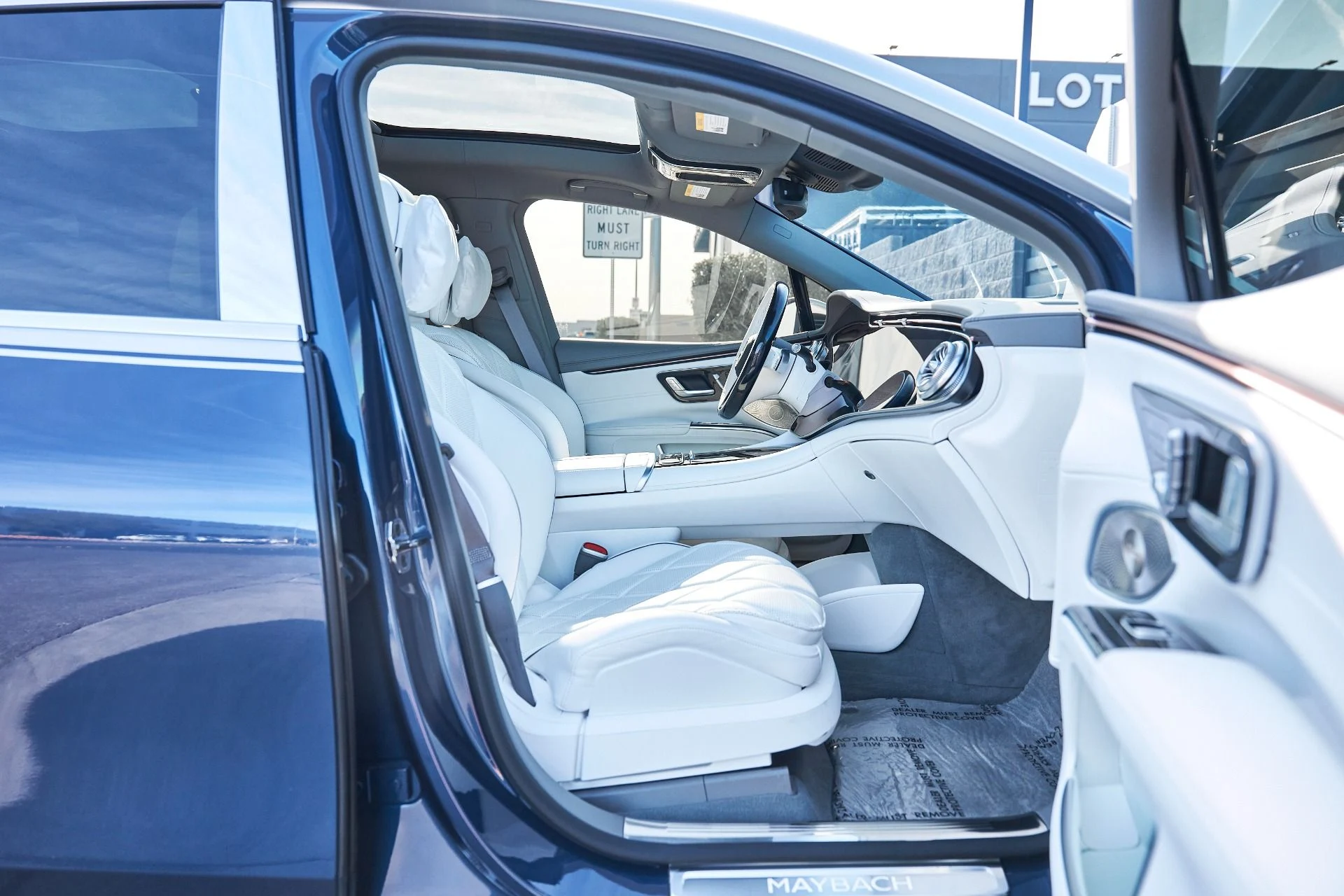 mph028_2542450525_Used_2024_Mercedes_Benz_EQS_Maybach_EQS_680_1766455871_1792baee03