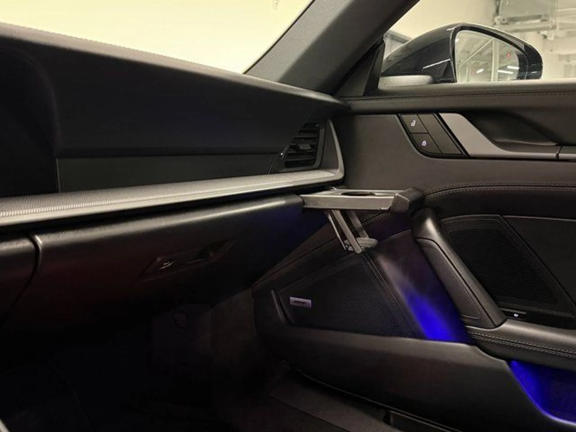 mph028_2551161077_1e76bcd166449b4a0488039b457592ec_cac56b2d8f