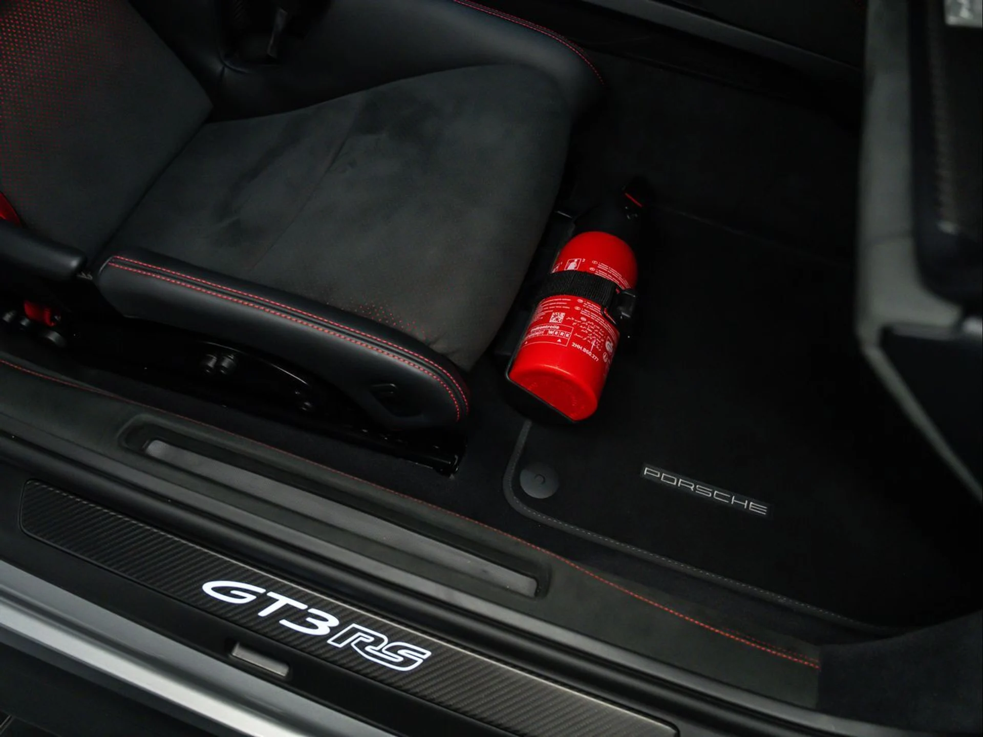 mph028_2552619342_c3ac8932578b2e74abf51a21a86c3ba9_9021378145