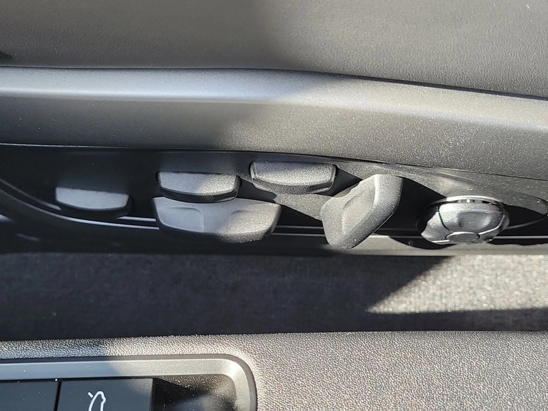 mph028_2554803035_29_1b4f70e402