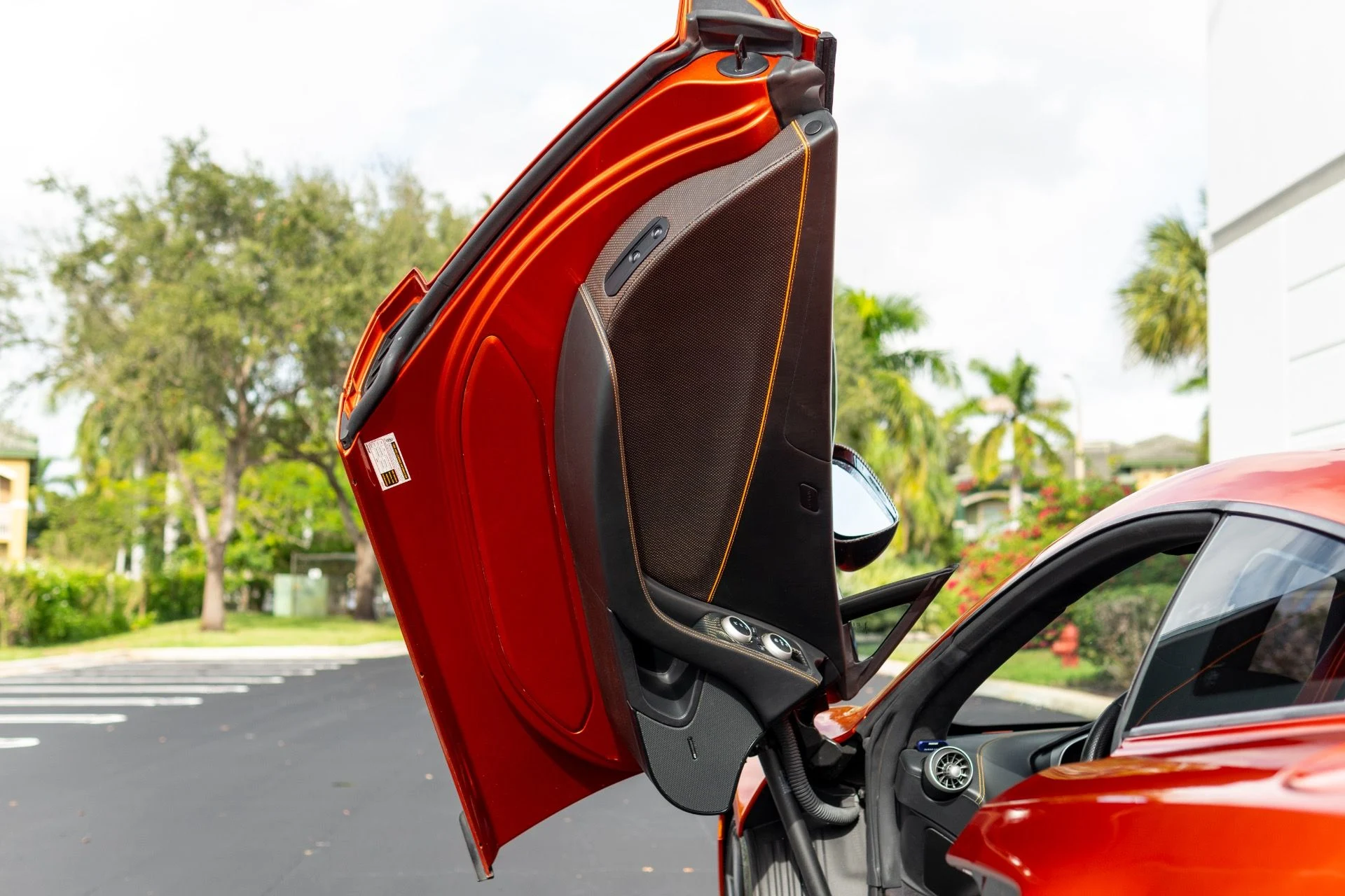 mph028_2562328986_Used_2013_Mc_Laren_MP_4_12_C_1766434250_8a9f70bf0c