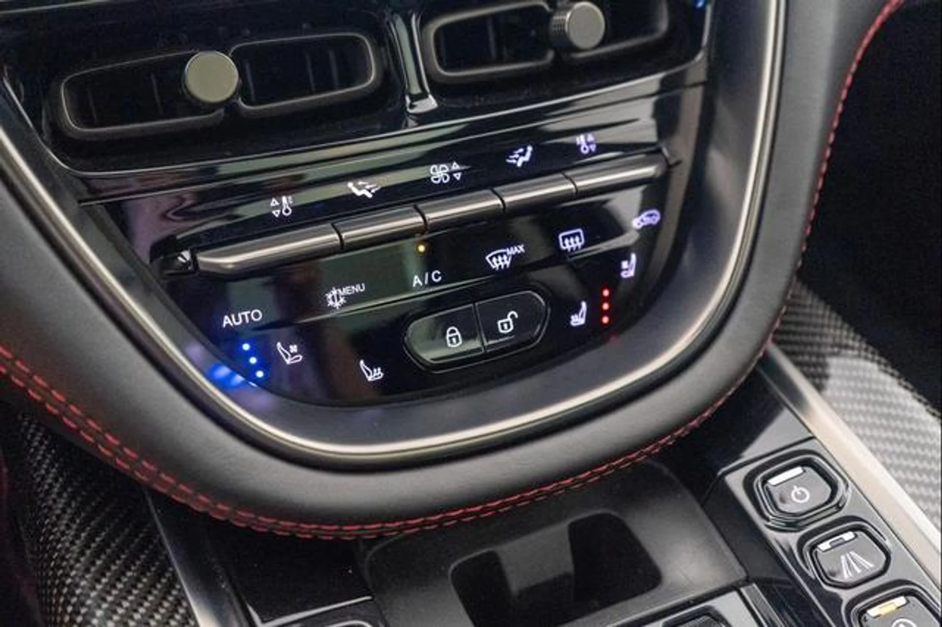 mph028_2562455068_rz7_YM_Xtp0_PBO_N_Lzx_Dn489re_Xcc_9c1042f6d9