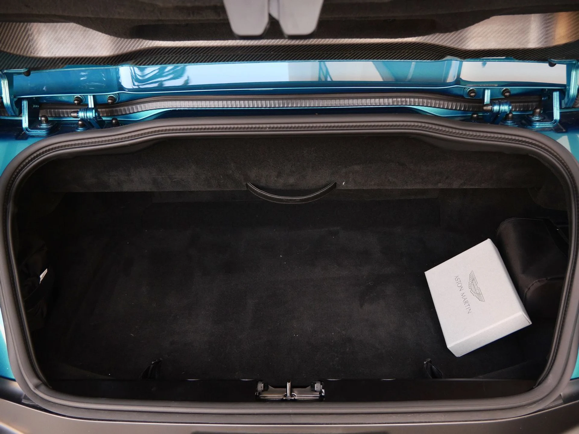 mph028_2563088717_0ef1dae53ee83d20dce202f86dda3df1x_ad17c91bae