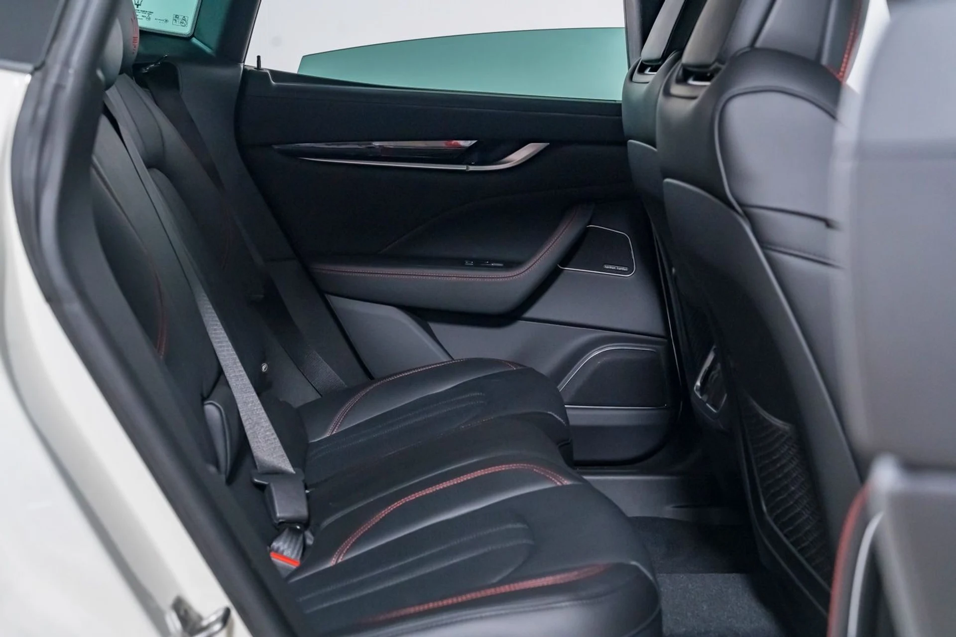 mph028_2564456107_af5a88c06e564d998575452cd81db51e_73c6eb9189