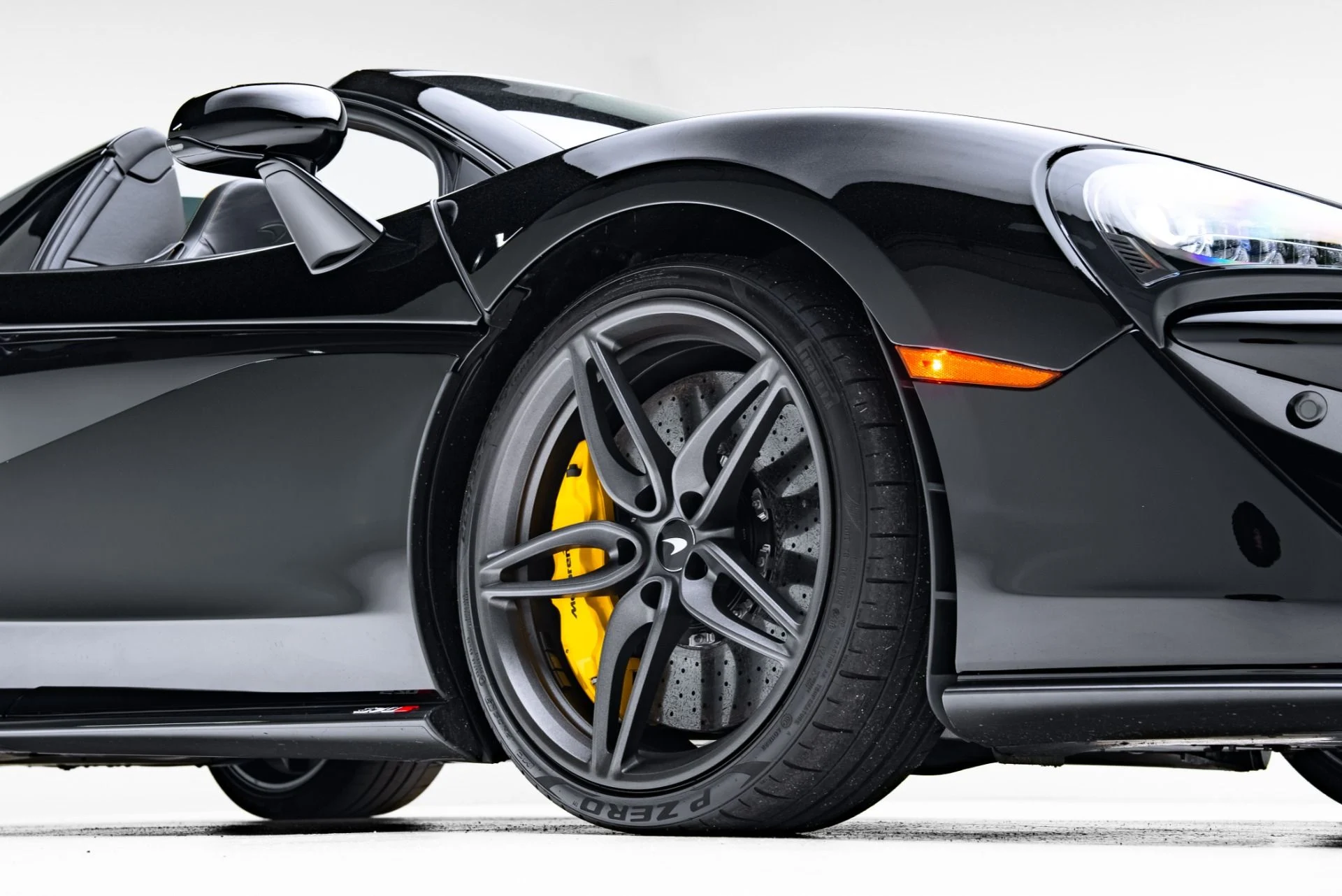 mph028_2569102590_Used_2019_Mc_Laren_570_S_Spider_1771457585_d6cdd0e87c