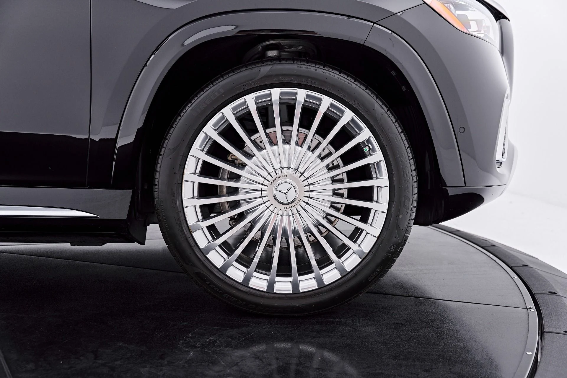 mph028_2571286483_Used_2024_Mercedes_Benz_GLS_Maybach_GLS_600_1790212344_b60177648f