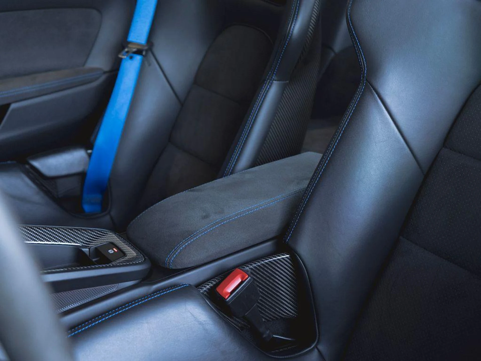 mph028_2571602372_Ep_Ca_T_Vt0_Cp_W3_Xg_VWA_Zc_Yw_Ql_X_Na_I_d4dc769ecc