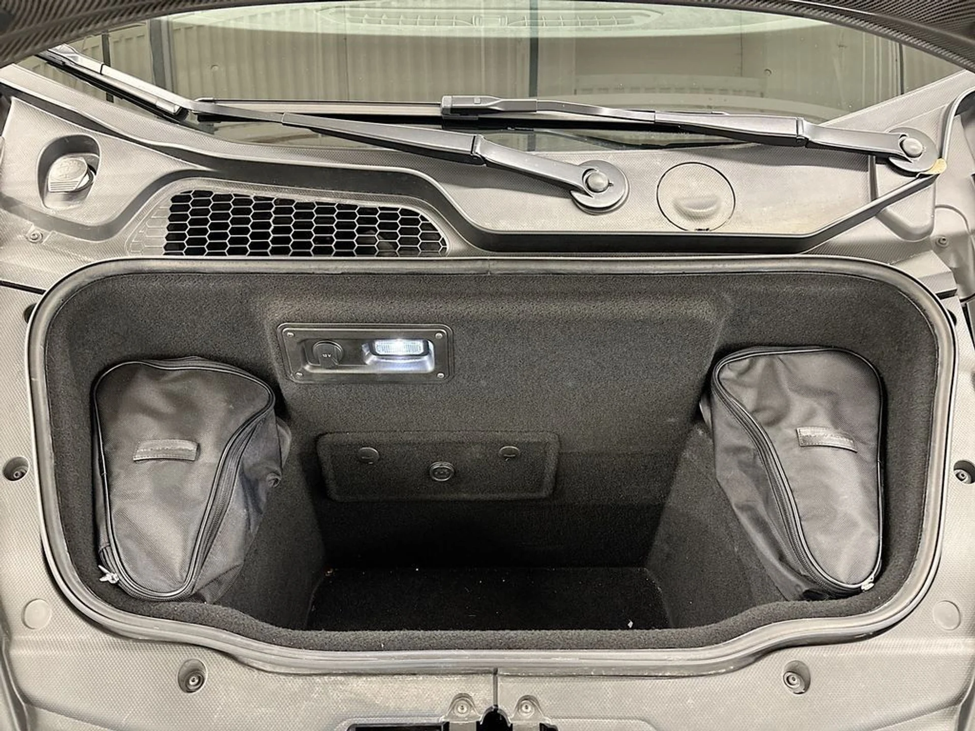 mph028_257327659_c1d1a639d85120ceb683ea94929eaaf3_09e420722d