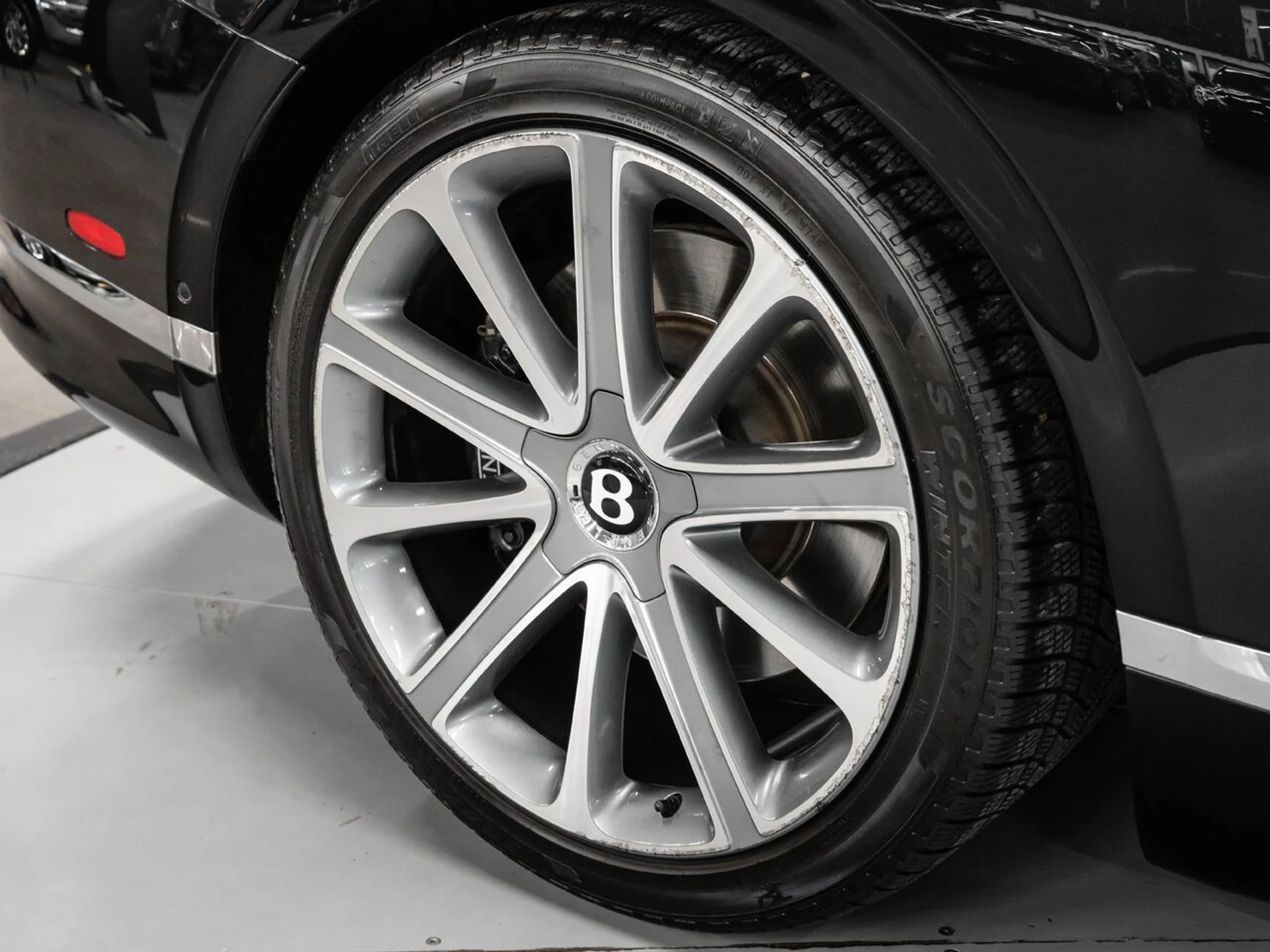 mph028_257562440_bentley_continental_2022_020f8155f2