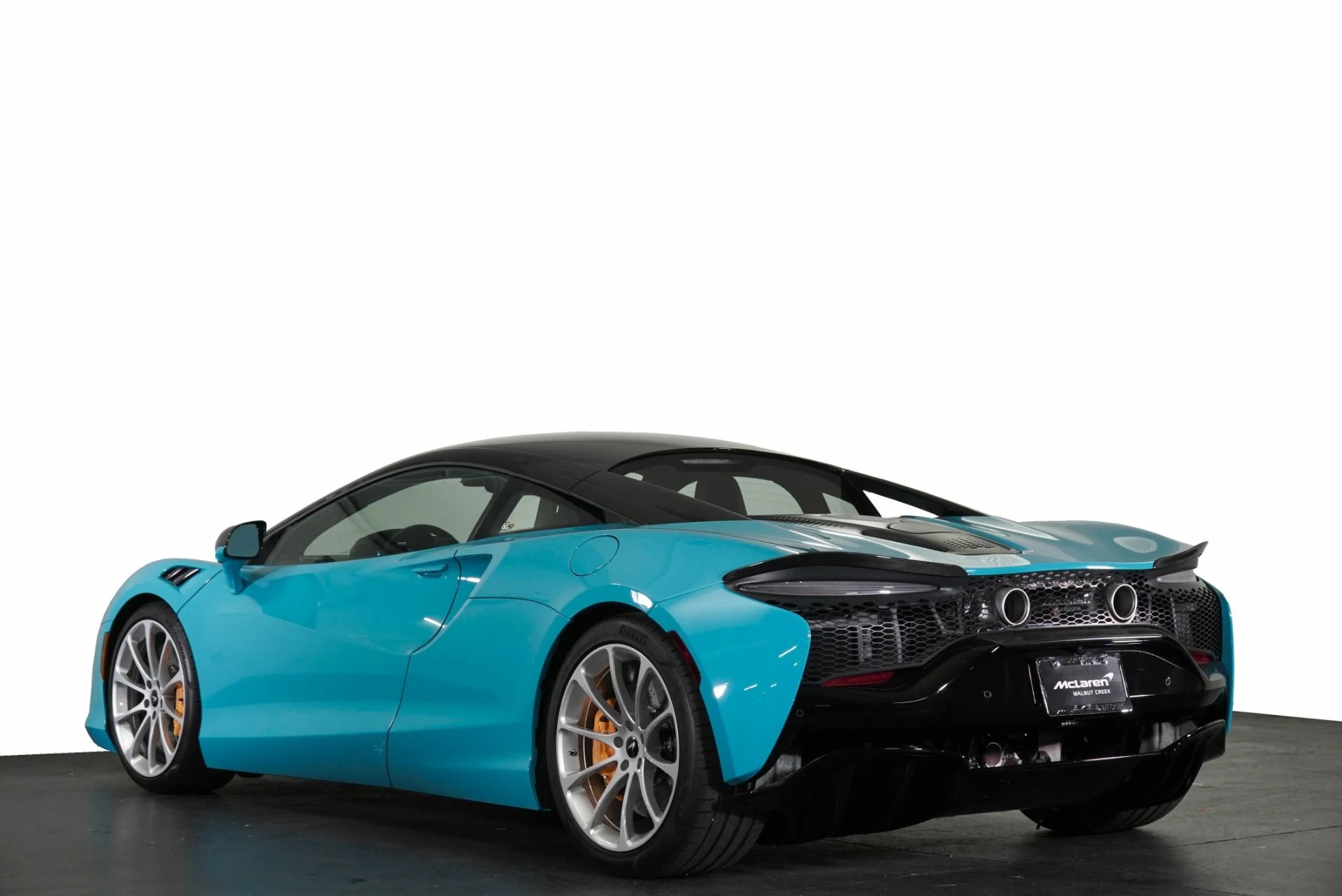 mph028_2577297200_Used_2023_Mc_Laren_Artura_Tech_Lux_1773684552_94aaaeb989